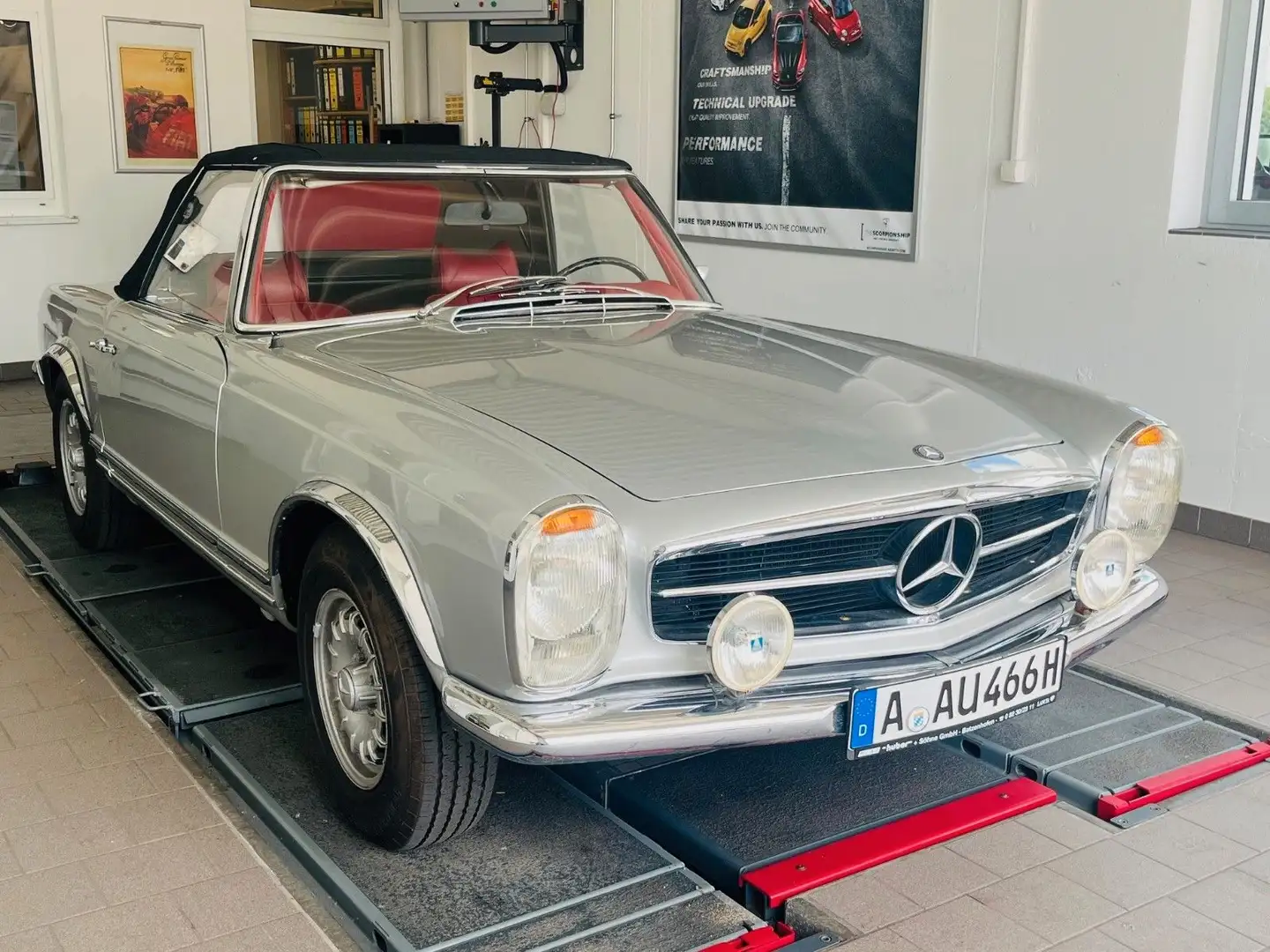 Mercedes-Benz SL 280 Note 2 Wertgutachten! Gümüş rengi - 1