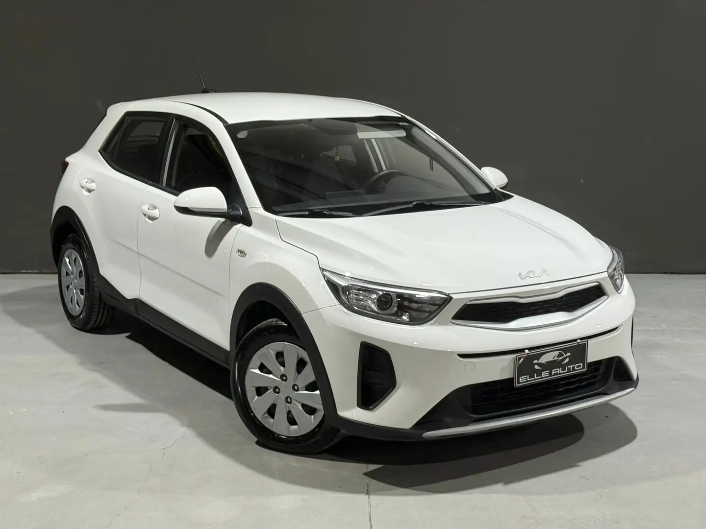 Kia Stonic Stonic 1.2 dpi Style s/Navi Pack gpl 82cv Bianco - 1