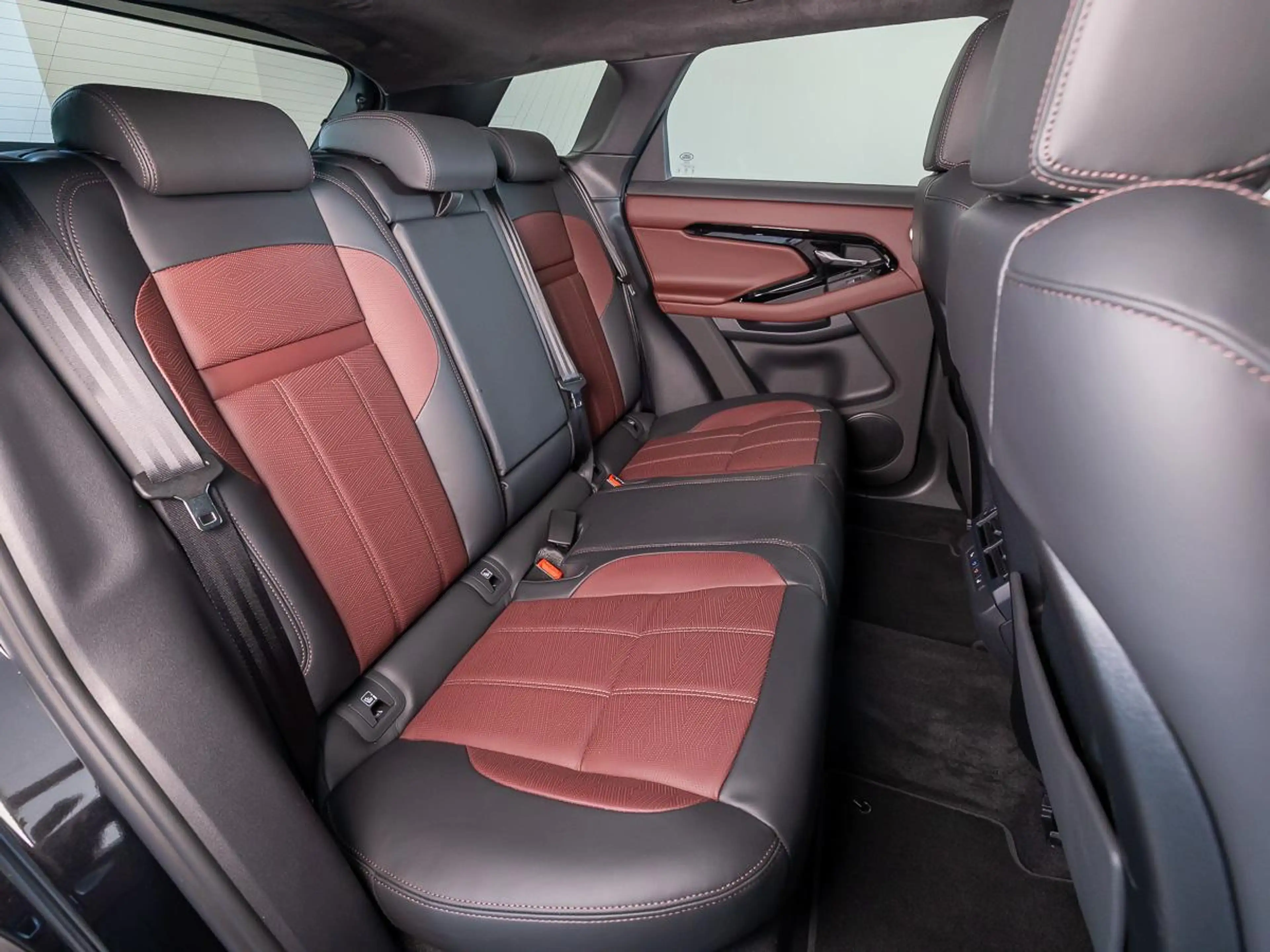 Land Rover Range Rover Evoque 1.5 P270e PHEV AWD Autobiography | Stoelventilatie — photo 5