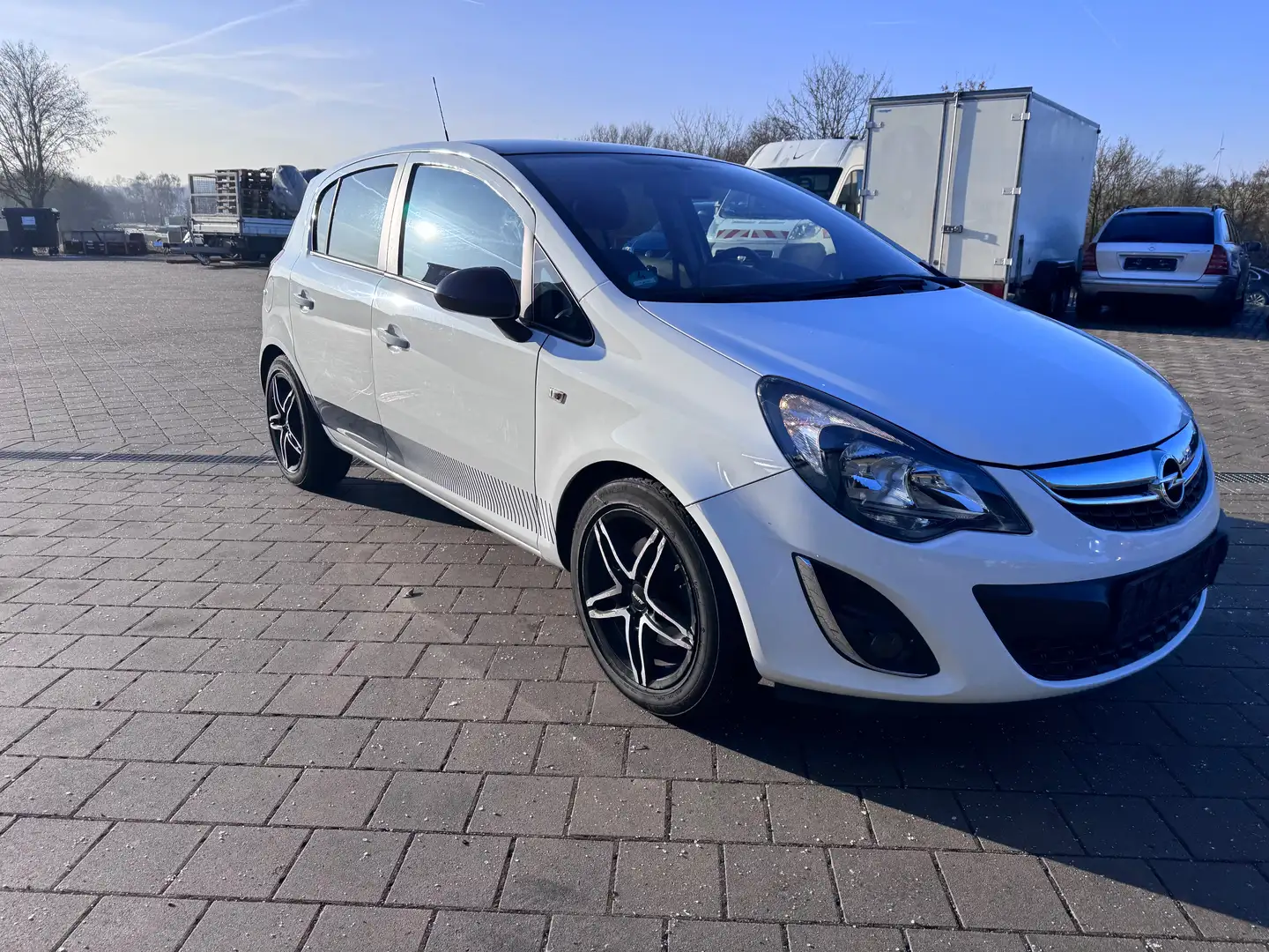 Opel Corsa Corsa Diesel  5-Türer 1.7 CDTI Sport Weiß - 1