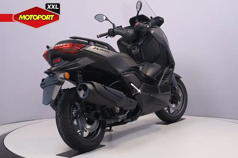 Yamaha XMAX 300 - foto 3