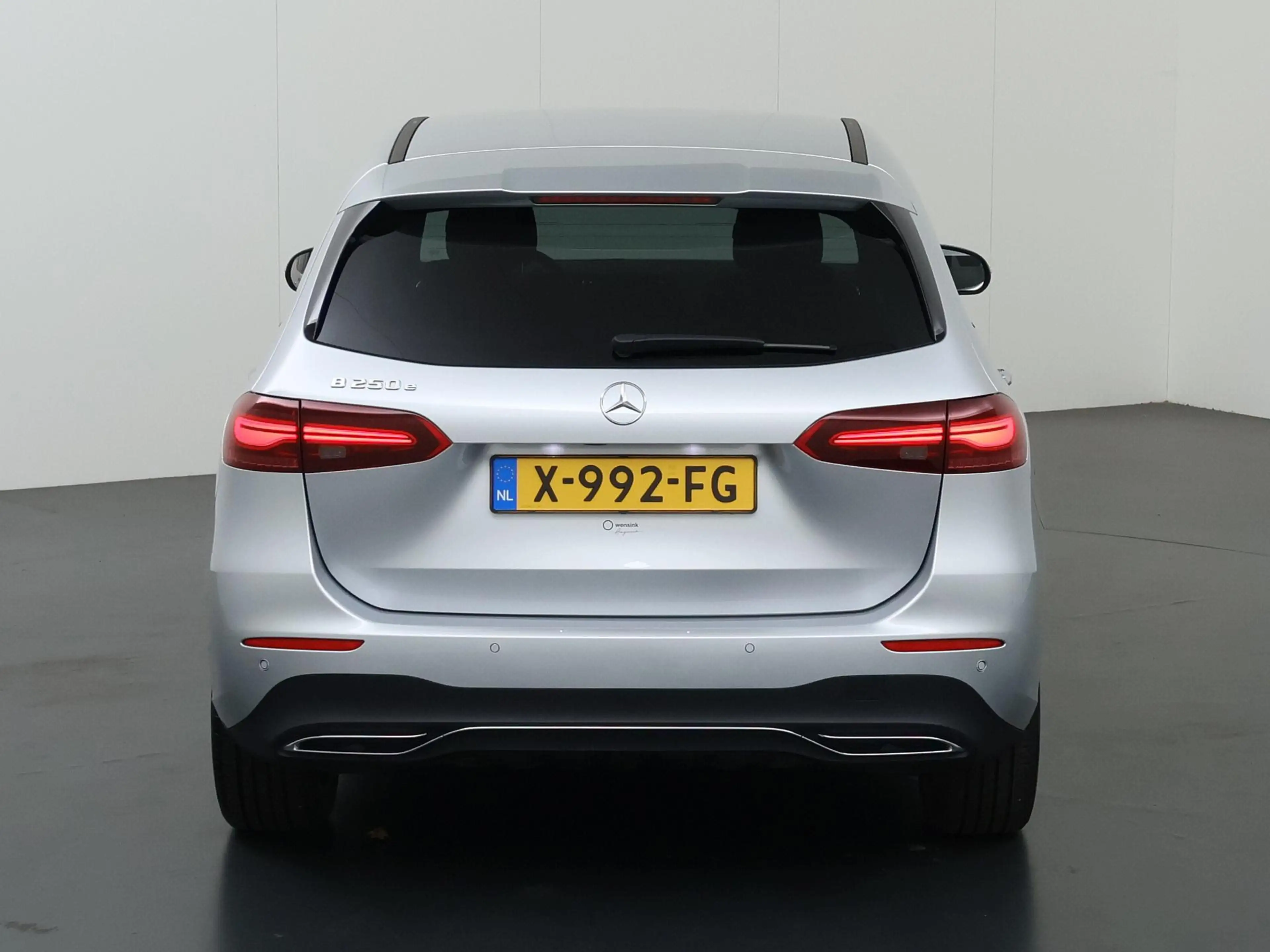 Mercedes-Benz B 250 e Luxury Line | Trekhaak wegklapbaar | Dodehoekass — photo 4