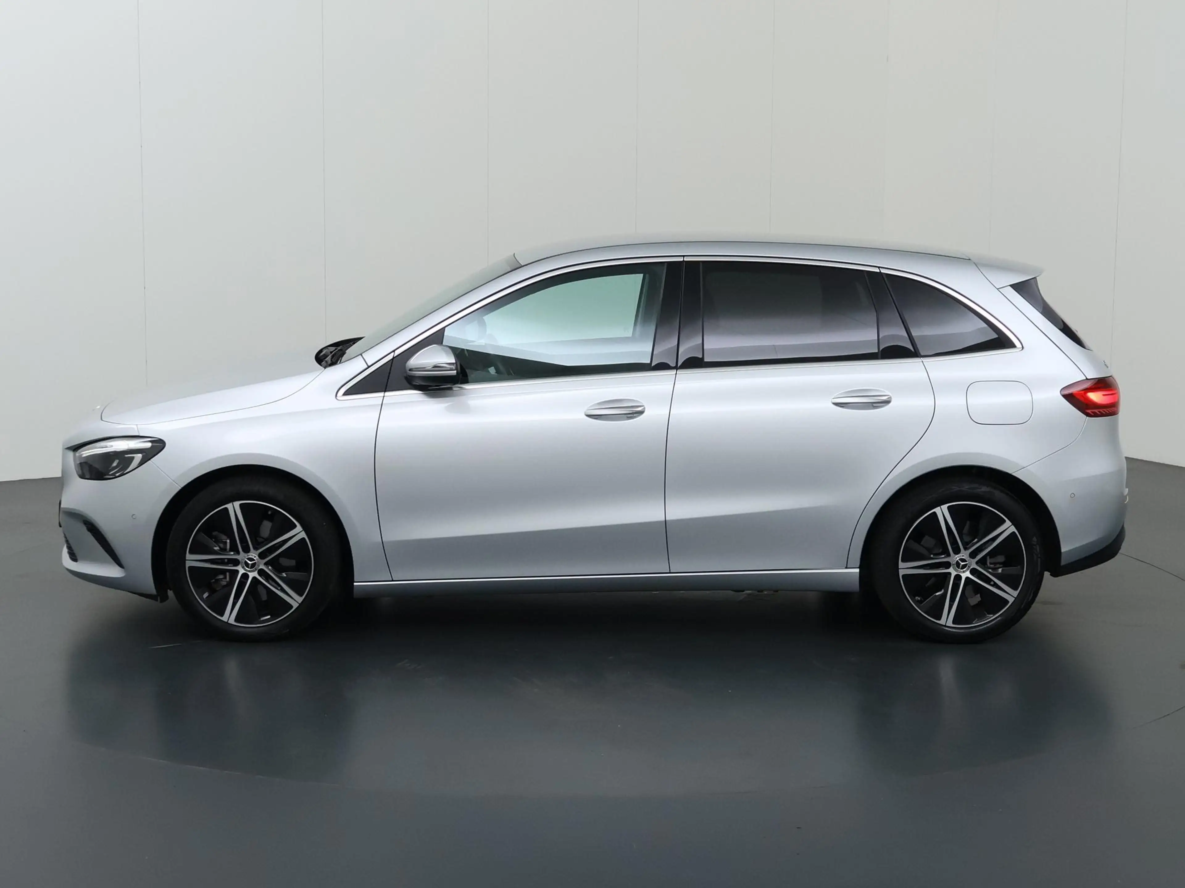 Mercedes-Benz B 250 e Luxury Line | Trekhaak wegklapbaar | Dodehoekass — photo 5