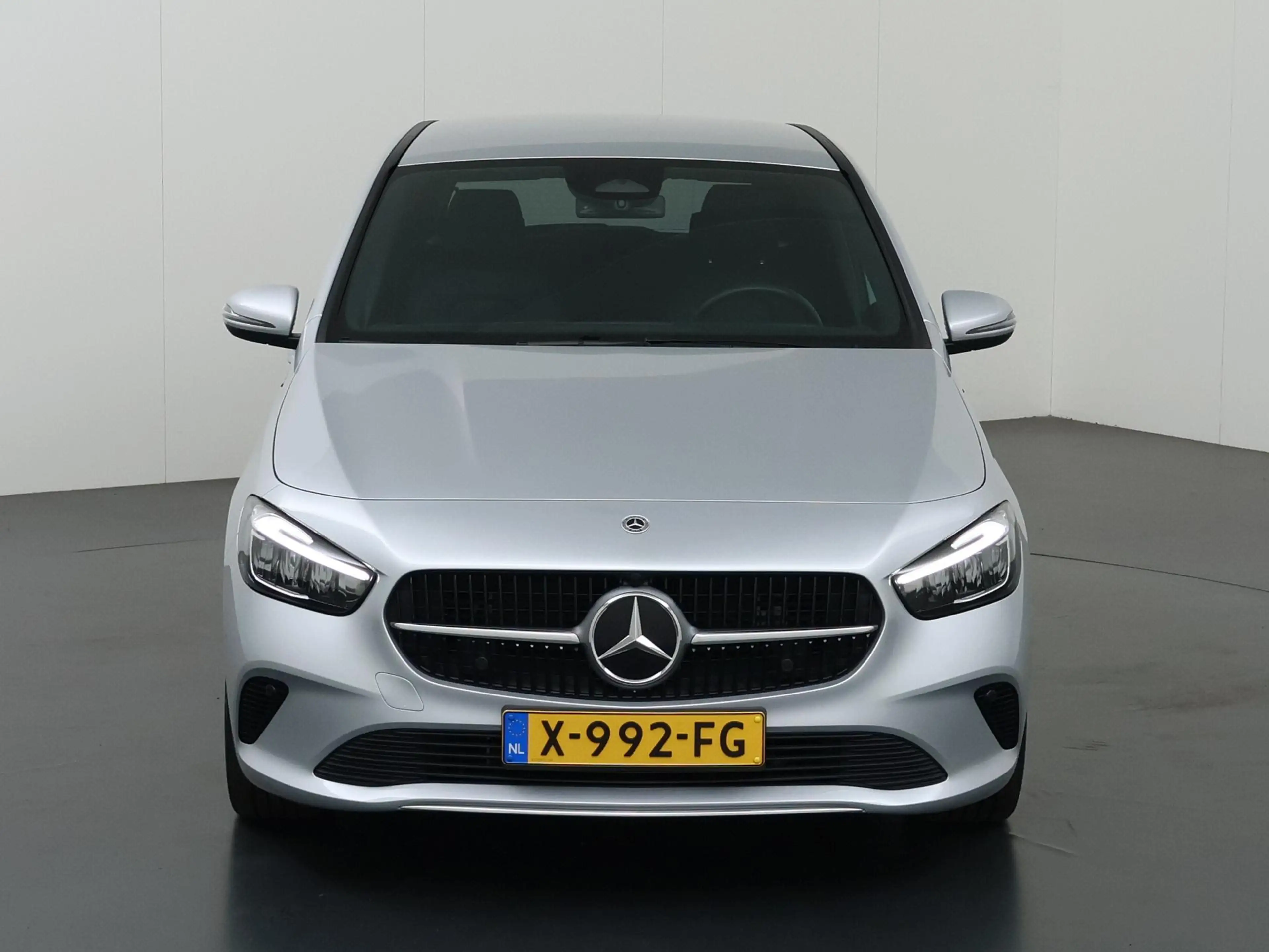 Mercedes-Benz B 250 e Luxury Line | Trekhaak wegklapbaar | Dodehoekass — photo 3