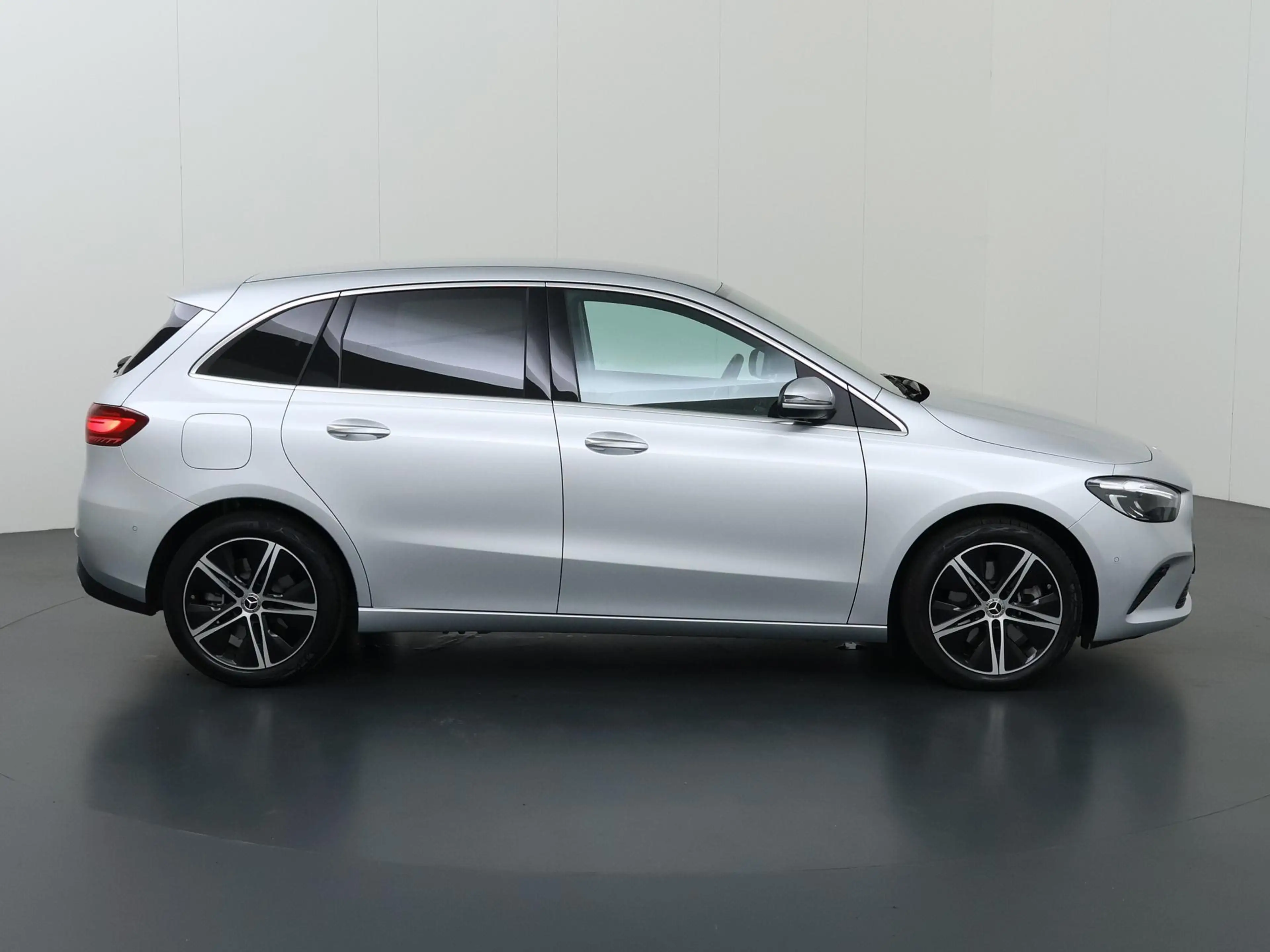 Mercedes-Benz B 250 e Luxury Line | Trekhaak wegklapbaar | Dodehoekass — photo 6