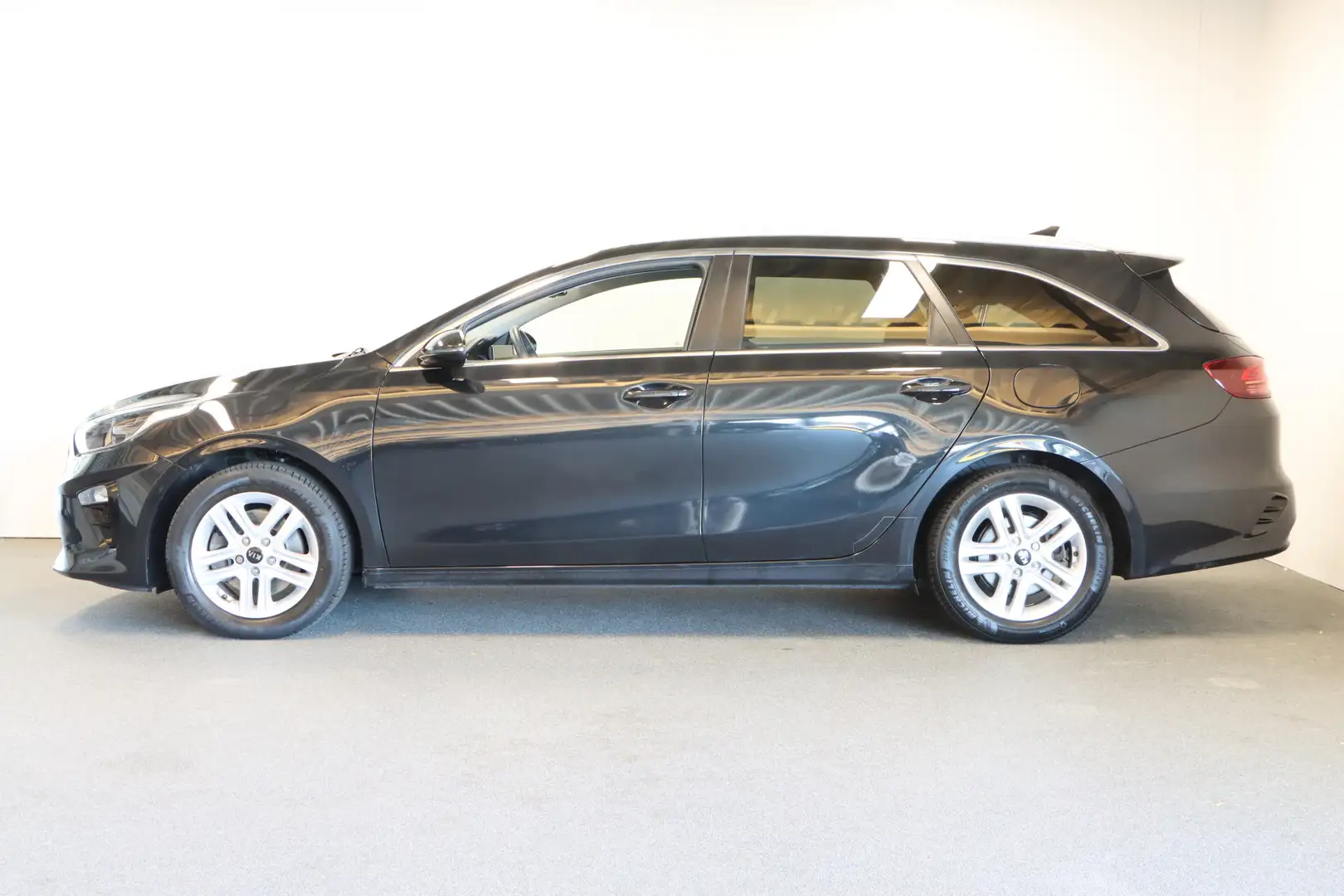 Kia Ceed SW / cee'd SW Sportswagon 1.0 T-GDi DynamicPlusLine Trekhaak Zwart - 2