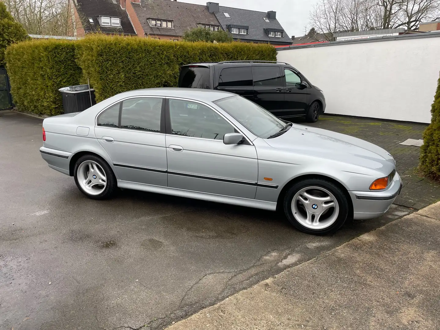BMW 535 535i V8 Schalter TOP kein Rost Plateado - 2