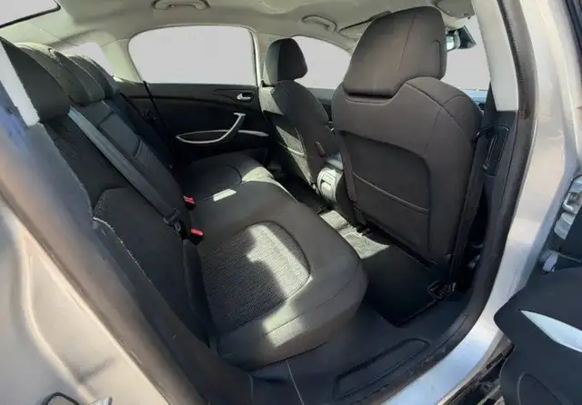 Citroen C5 view 8