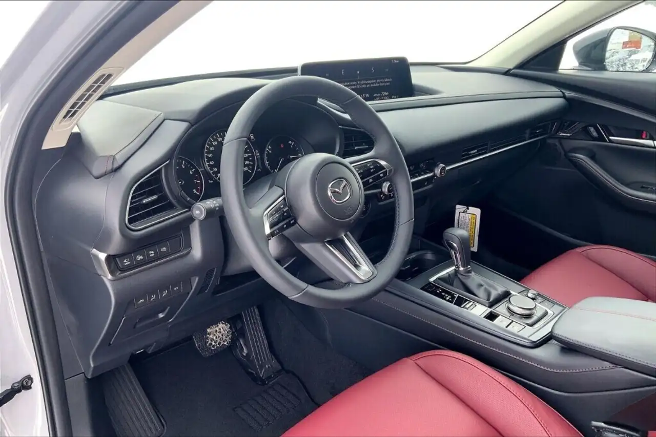 Mazda CX-30 снимка Mazda CX-30