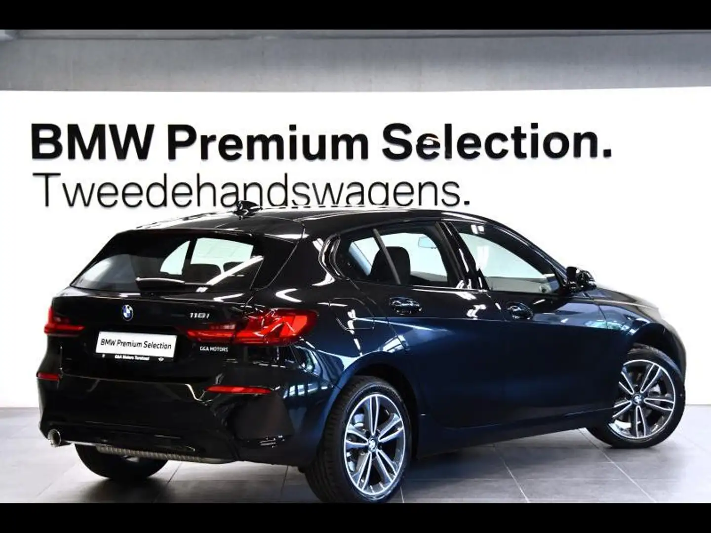 BMW 118 SPORT ADAP. LED COMFORTTOEGANG Zwart - 2
