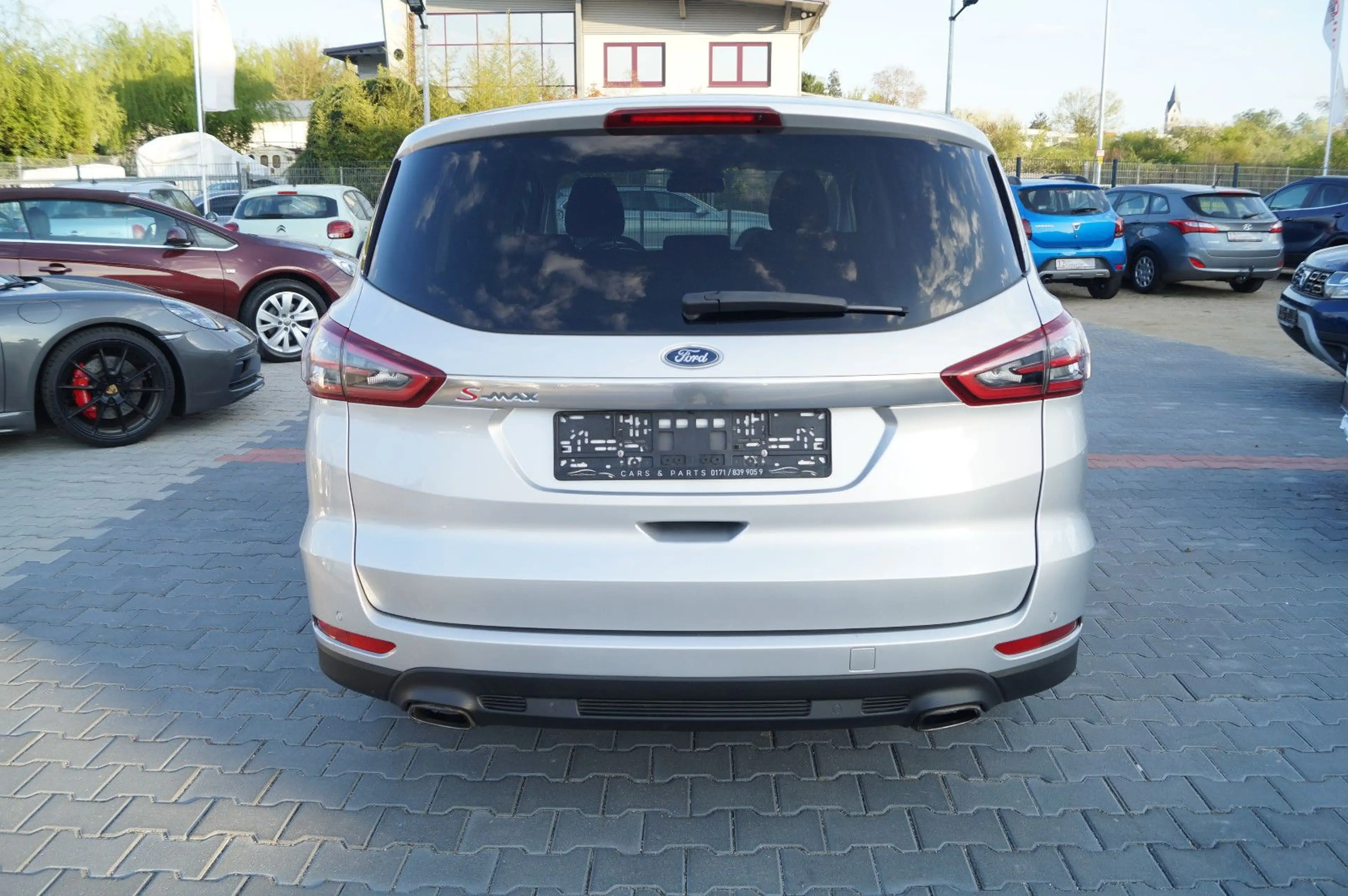 Ford S-Max S-MAX Titanium AUTOMATIK 7 Sitze NAVI PDC SHZ — photo 6