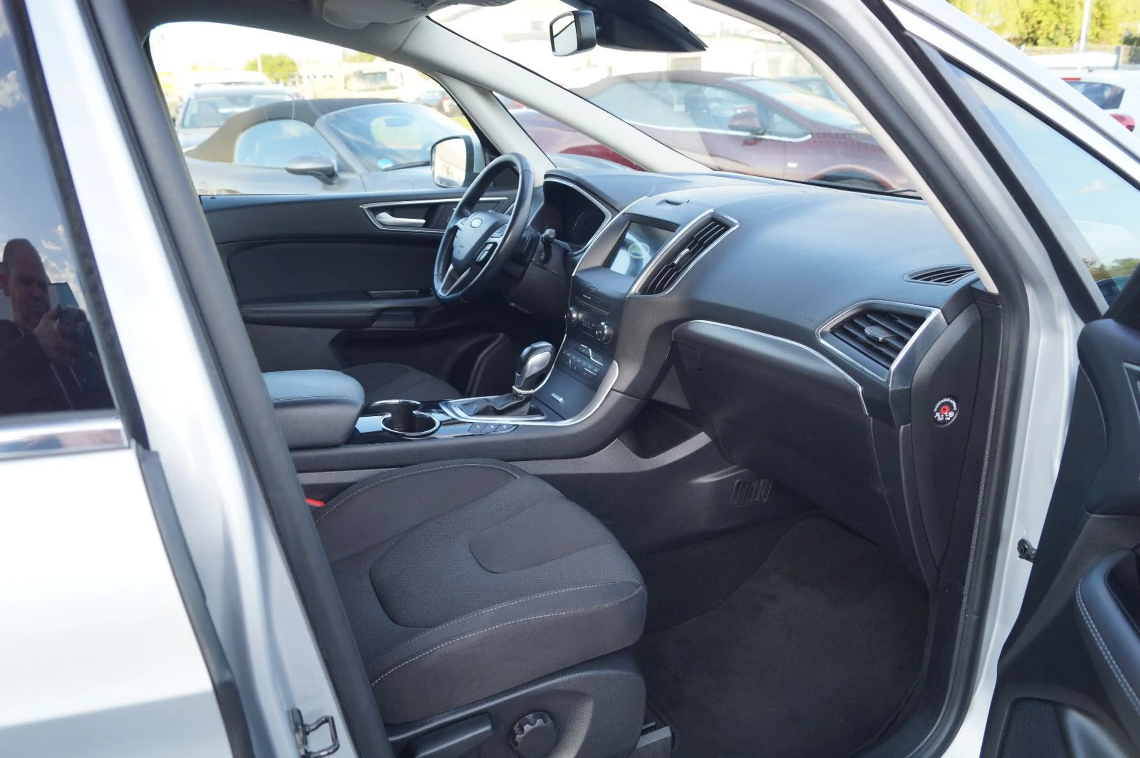 Ford S-Max S-MAX Titanium AUTOMATIK 7 Sitze NAVI PDC SHZ — photo 8