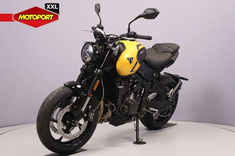 Triumph Trident 660 - foto 4