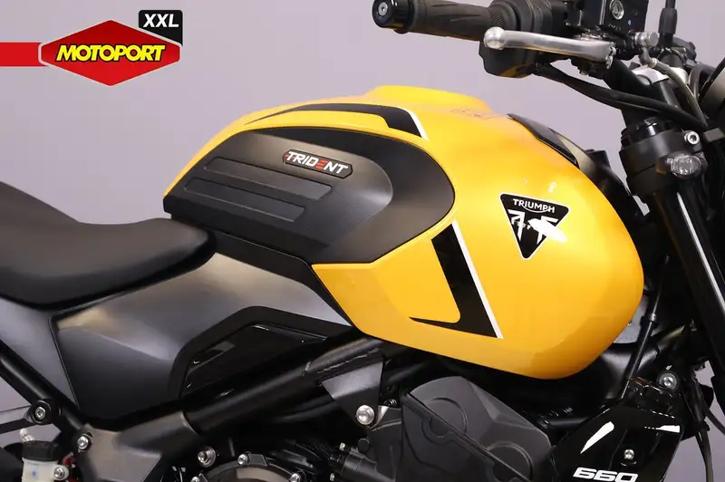 Triumph Trident 660 - foto 8