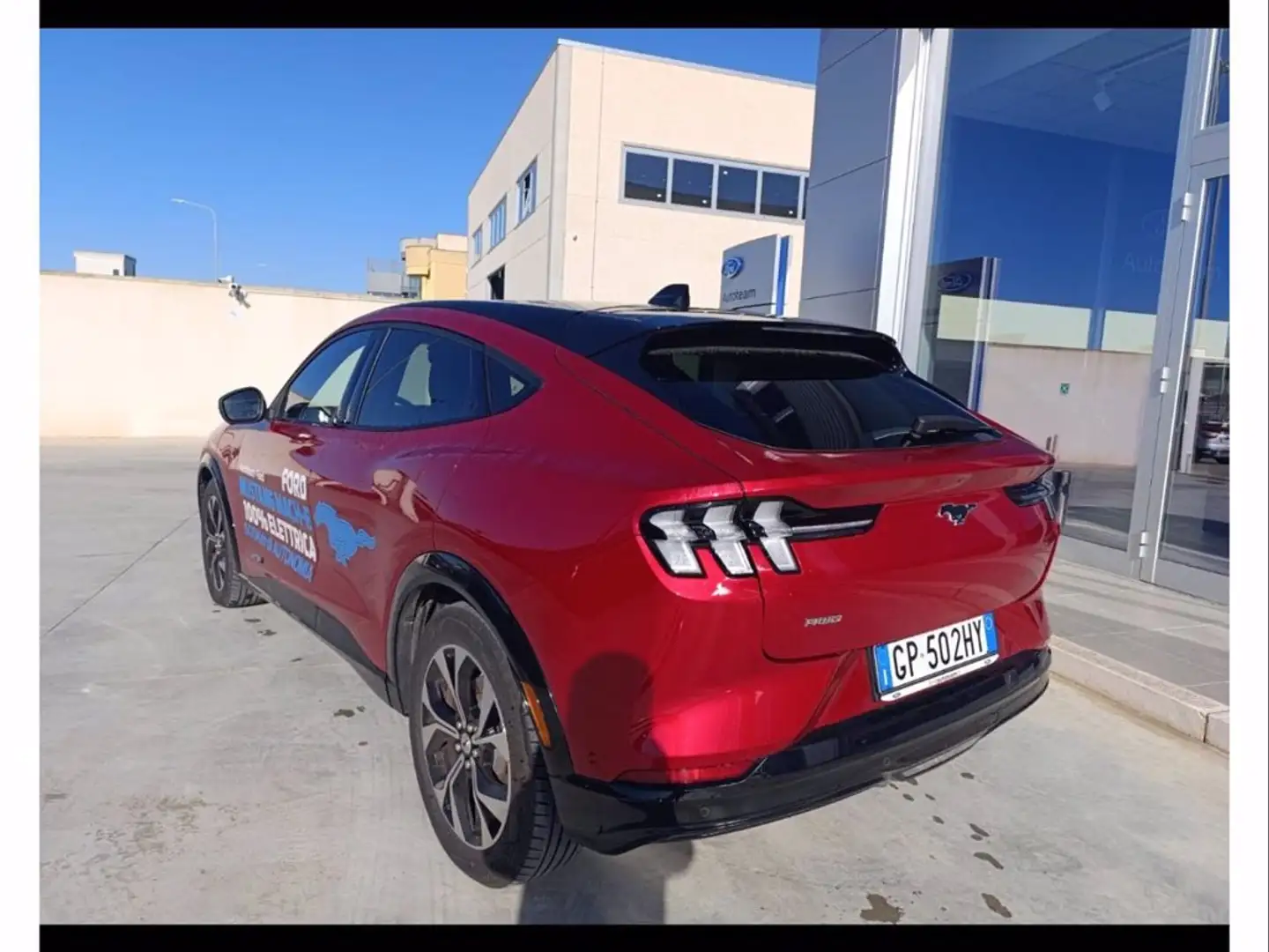 Ford Mustang Mach-E extended range premium awd 351cv auto Rosso - 2