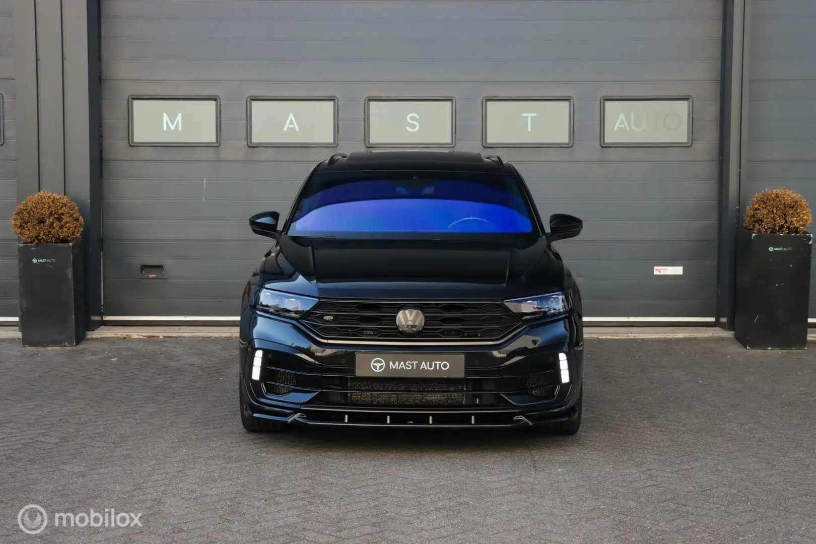 Volkswagen T-Roc 2.0 TSI 4Motion R|Maxton|Eventuri|Akra|Pano| Black - 2