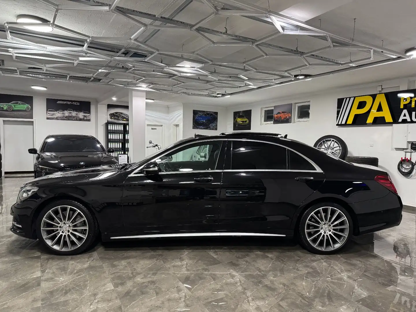 Mercedes-Benz S 350 d Lang AMG-Line Burmester Pano Distronic Schwarz - 2