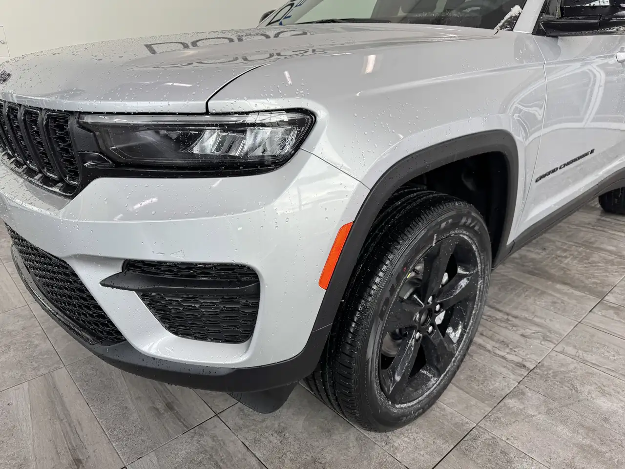Jeep Grand Cherokee снимка Jeep Grand Cherokee