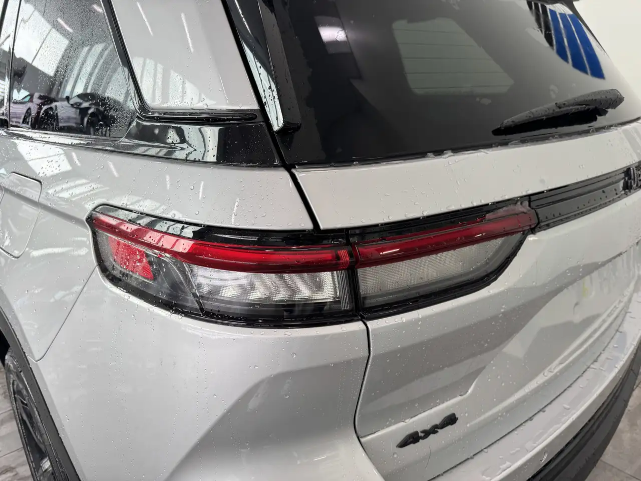 Jeep Grand Cherokee снимка Jeep Grand Cherokee