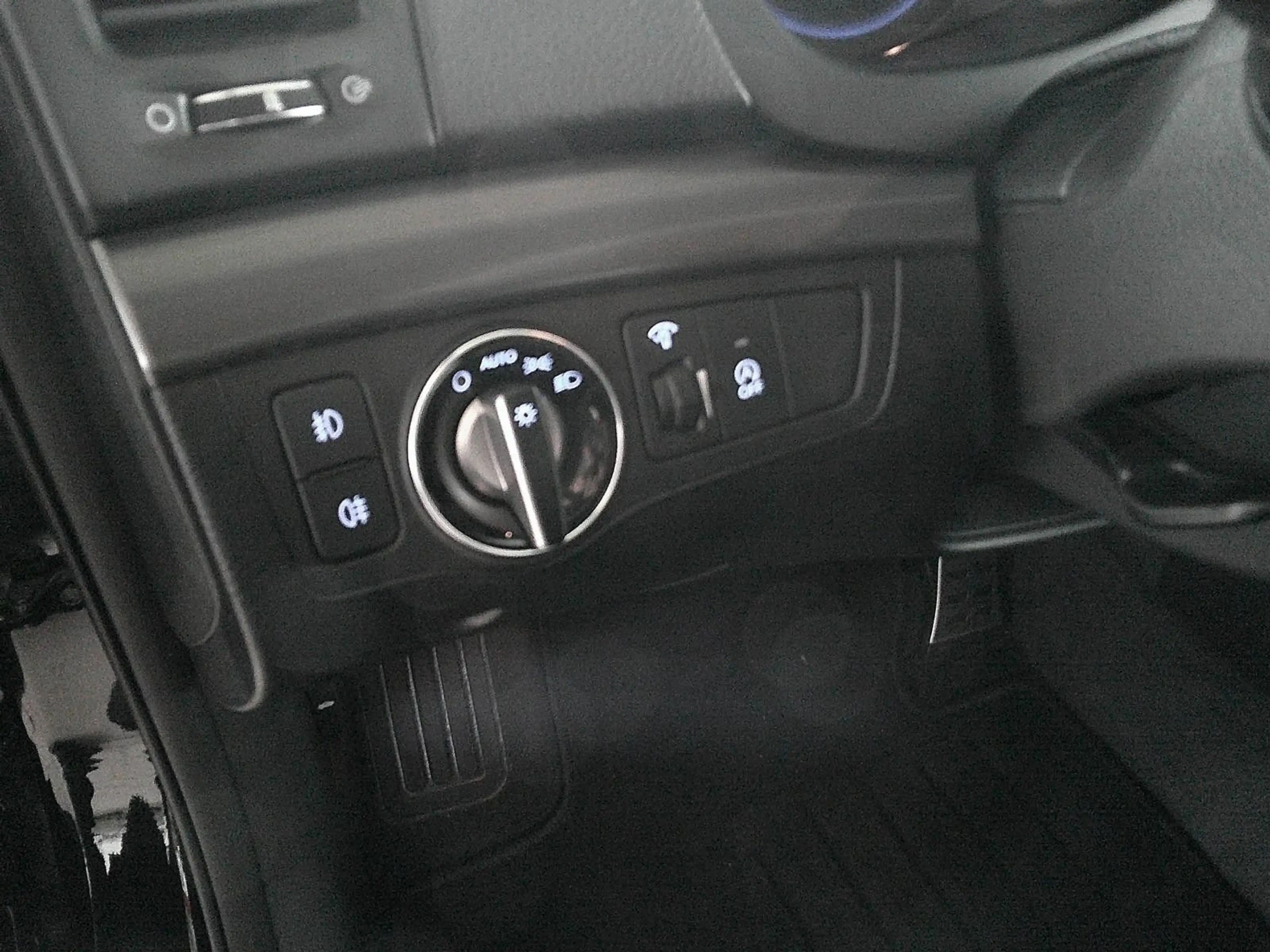Hyundai i40 cw SPACE PLUS PANO SD NAV ***MEGAVOLL*** — photo 9