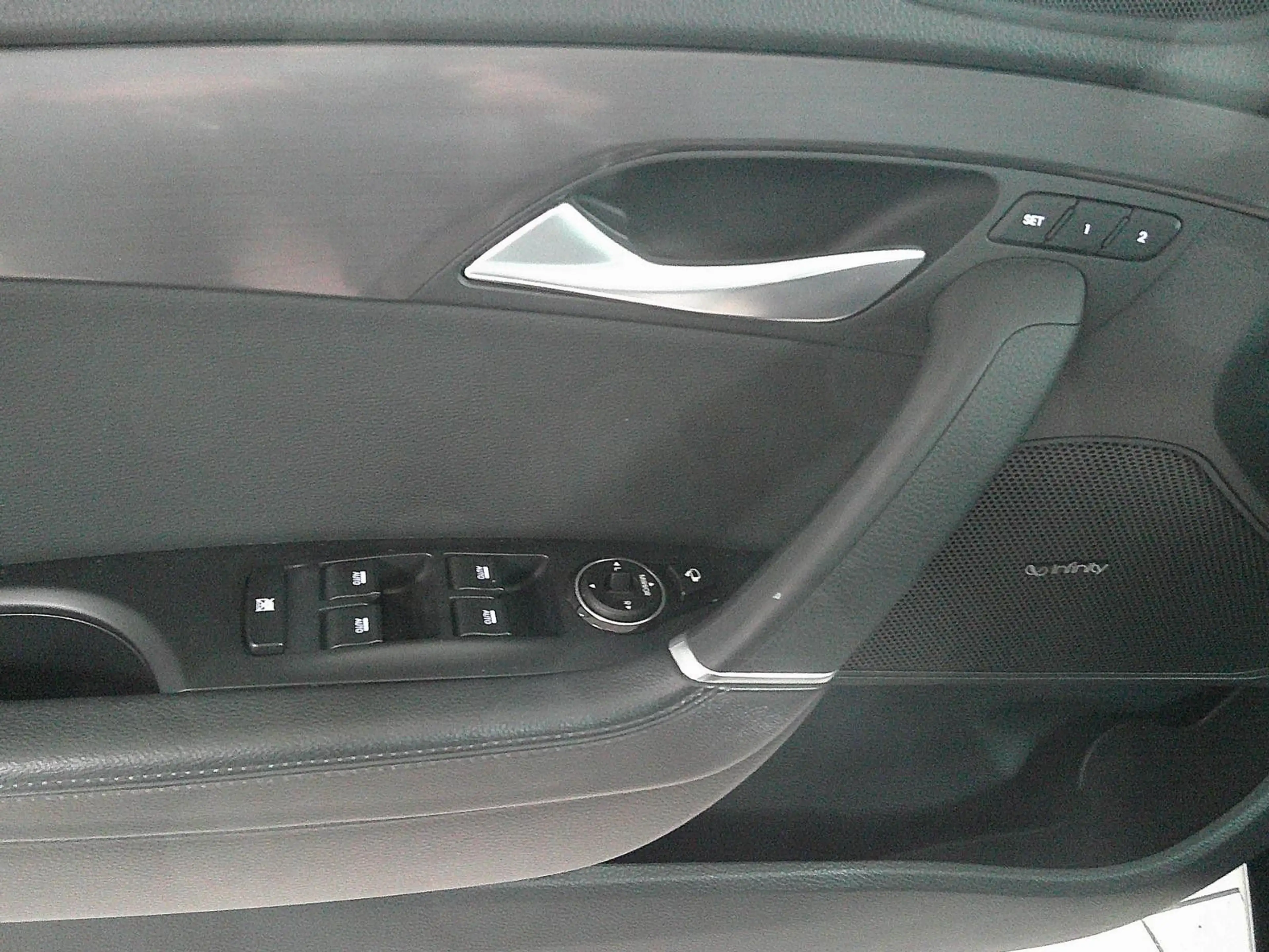 Hyundai i40 cw SPACE PLUS PANO SD NAV ***MEGAVOLL*** — photo 8