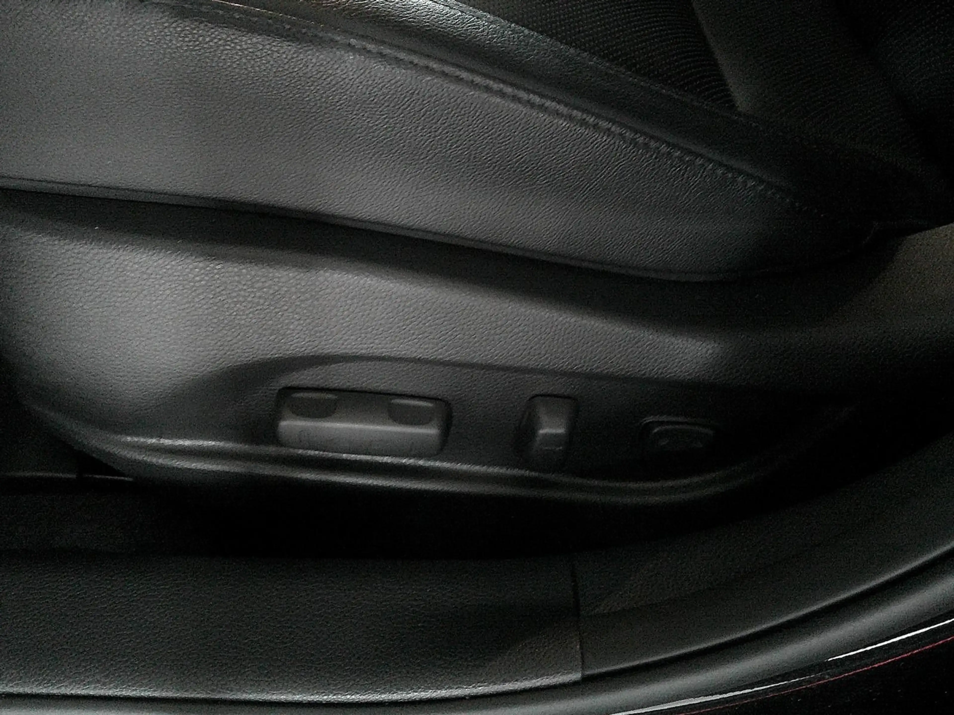 Hyundai i40 cw SPACE PLUS PANO SD NAV ***MEGAVOLL*** — photo 10