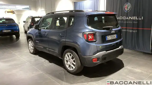 Jeep Renegade view 2