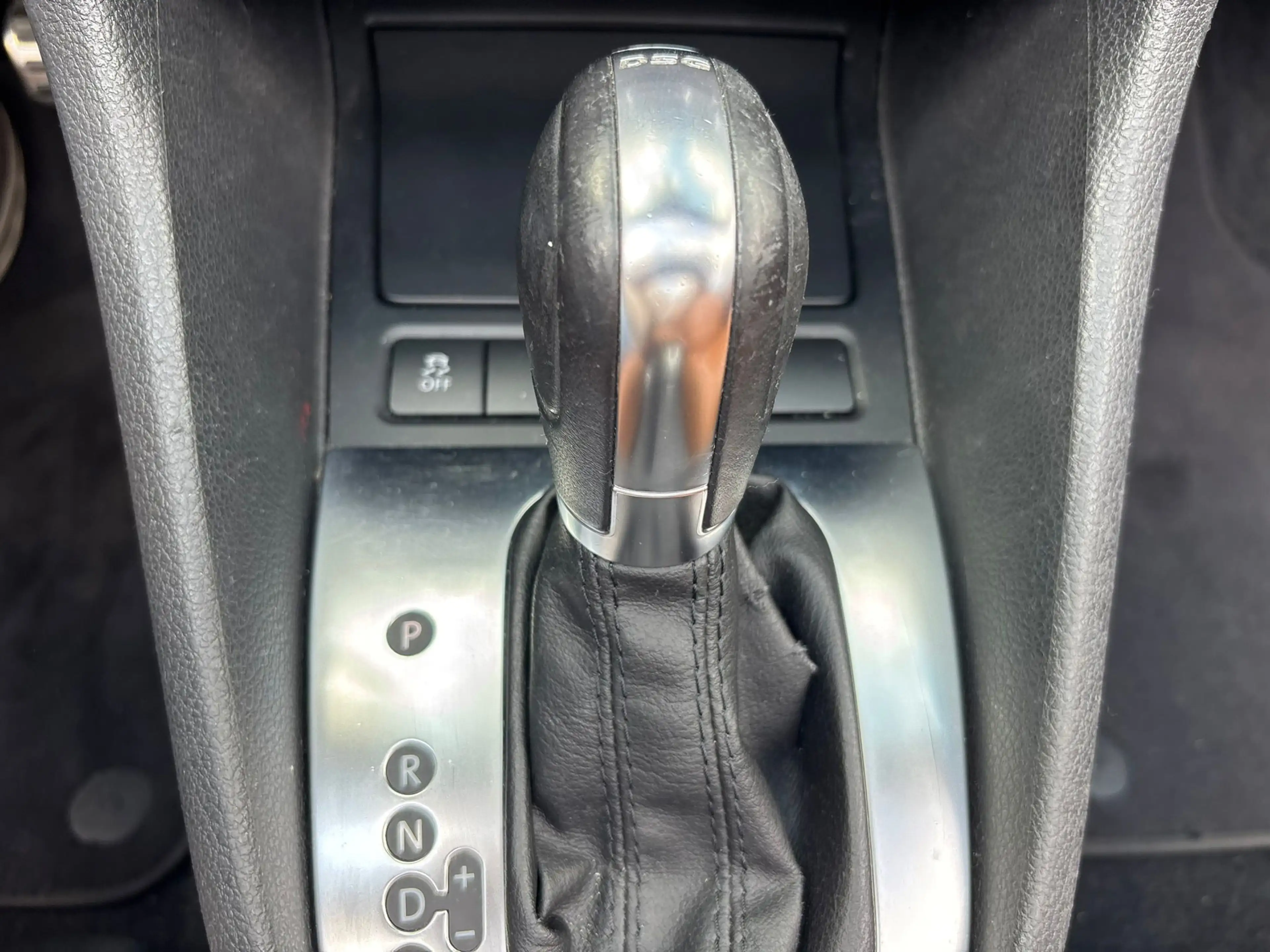 Volkswagen Golf Cabriolet 1.4 TSI — photo 12