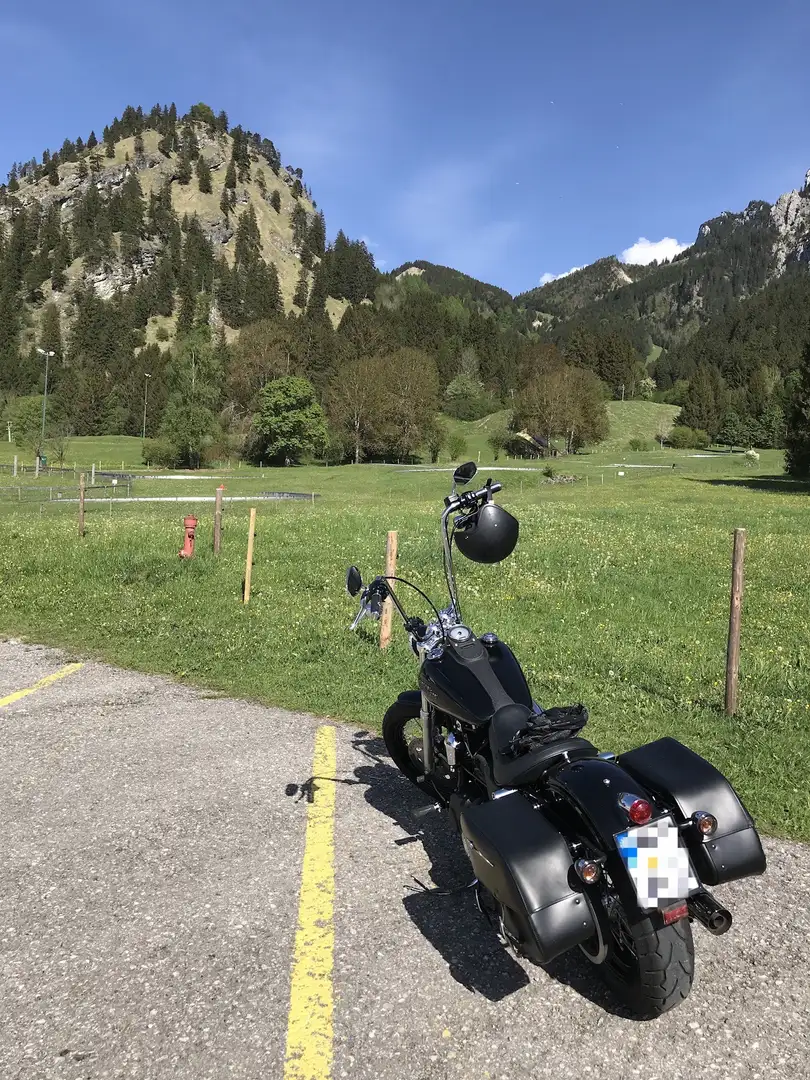 Harley-Davidson Dyna Street Bob 5HD Schwarz - 2