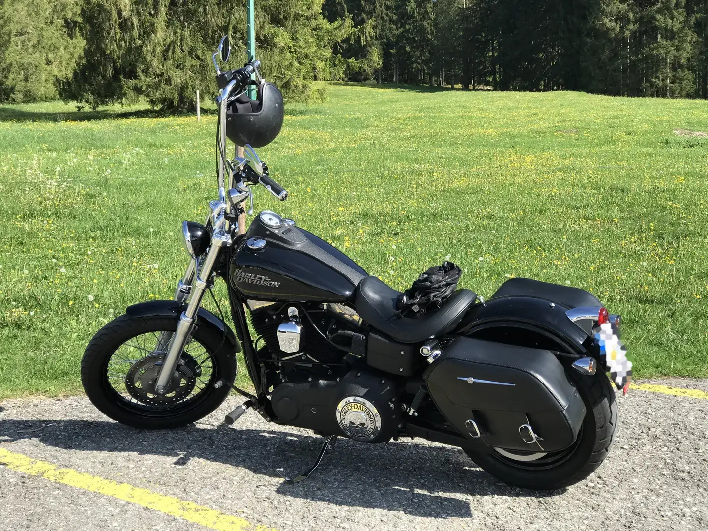 Harley-Davidson Dyna Street Bob 5HD Schwarz - 1
