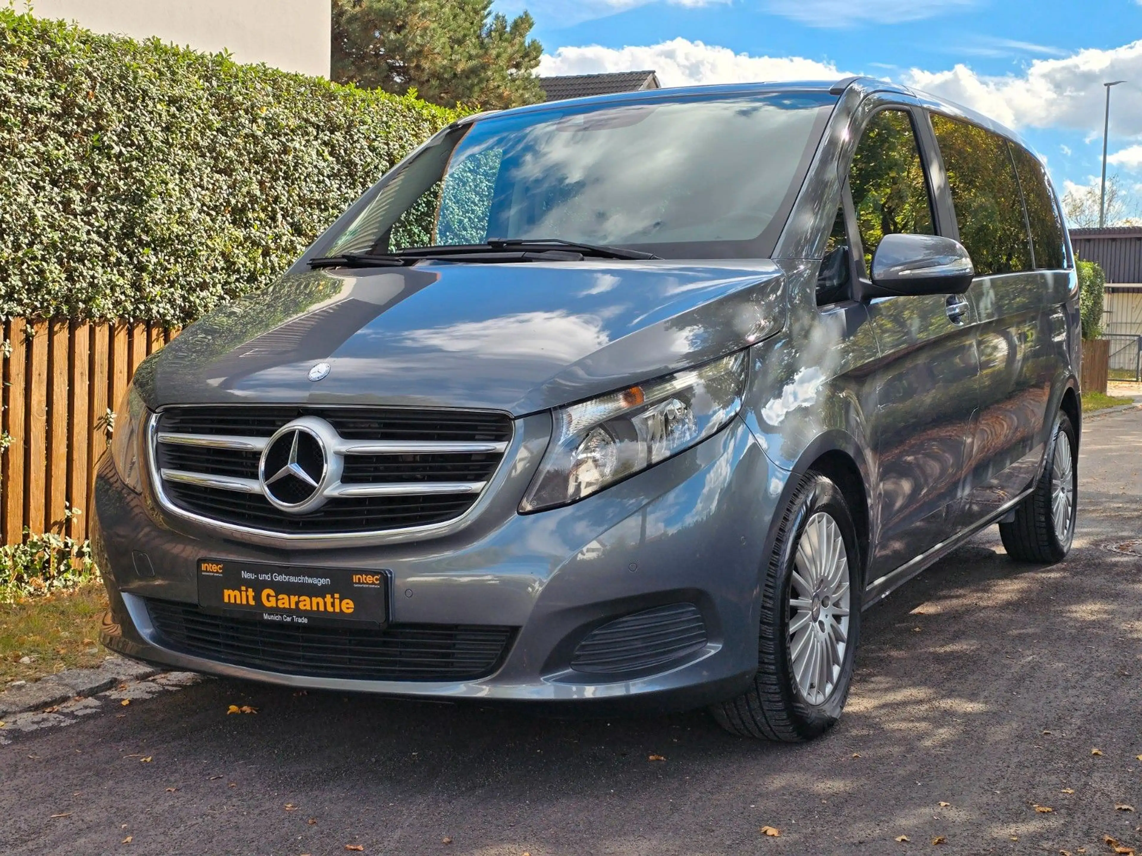 Mercedes-Benz 220 V 220 CDI EDITION*7Sitze*2.Hd*Navi*Kamera*