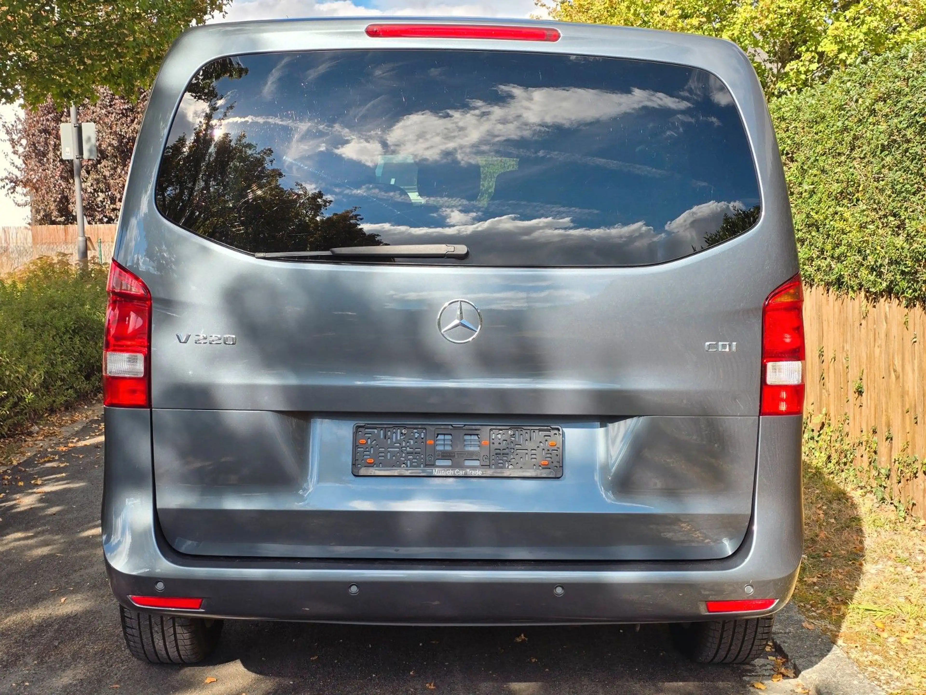Mercedes-Benz 220 V 220 CDI EDITION*7Sitze*2.Hd*Navi*Kamera* — photo 5