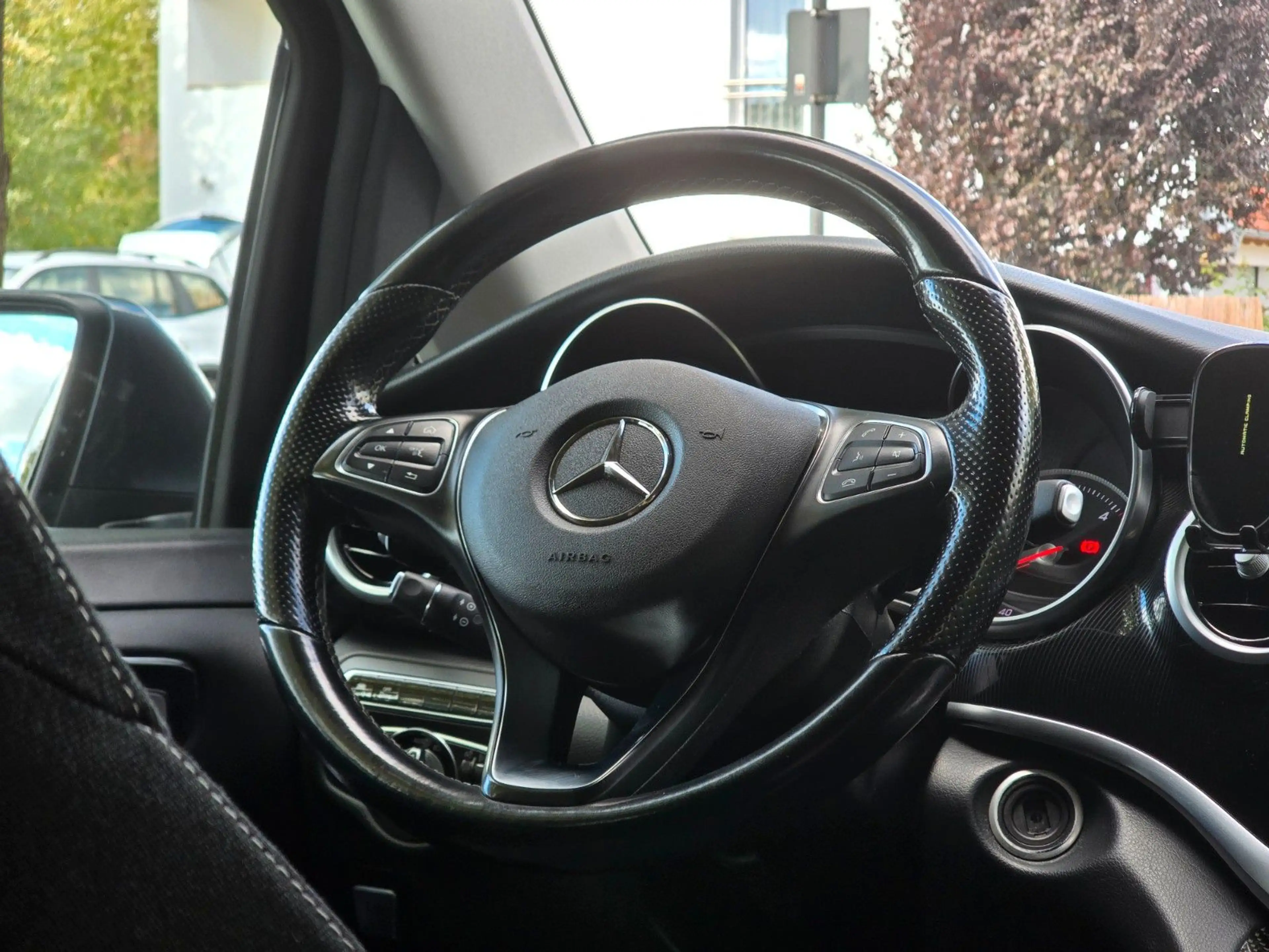 Mercedes-Benz 220 V 220 CDI EDITION*7Sitze*2.Hd*Navi*Kamera* — photo 14