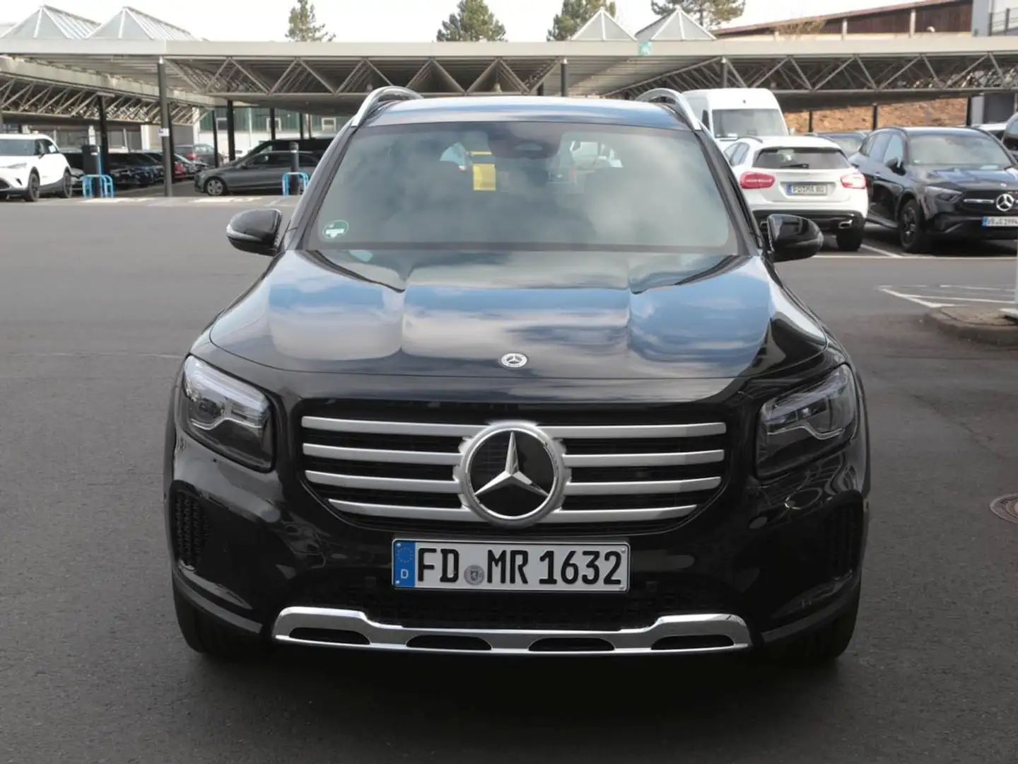 Mercedes-Benz GLB 200 d Progressive Distronic Panorama Kamera Schwarz - 2