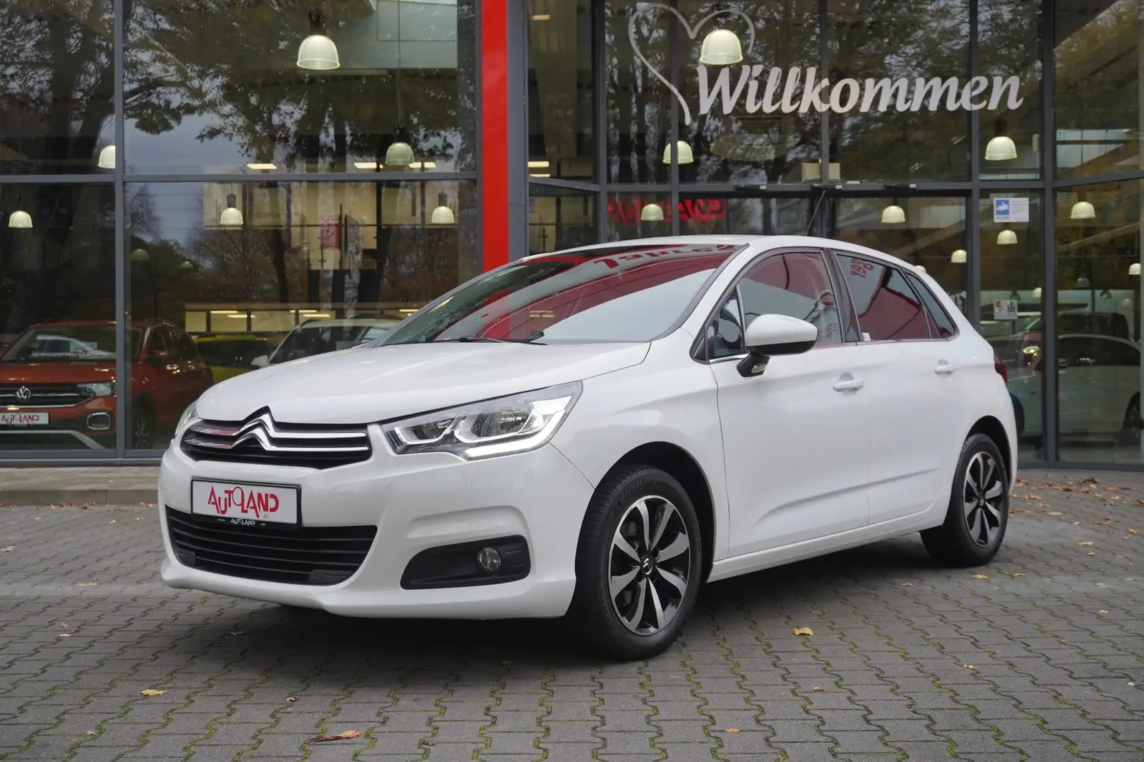 Citroen C4 1.2 12V e-THP Live Android Apple Sitzheizung Weiß - 2