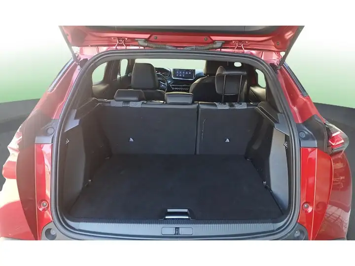 Peugeot 2008 2023, foto 14