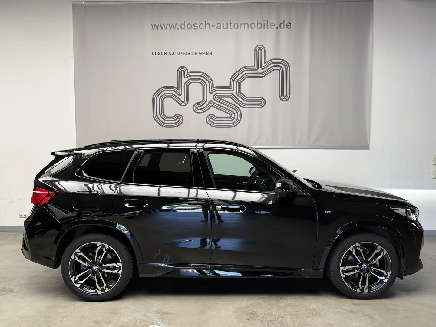 BMW X1 20 d xDr. M Sport/Premium/PANO/KEYL./PRIVACY Schwarz - 2