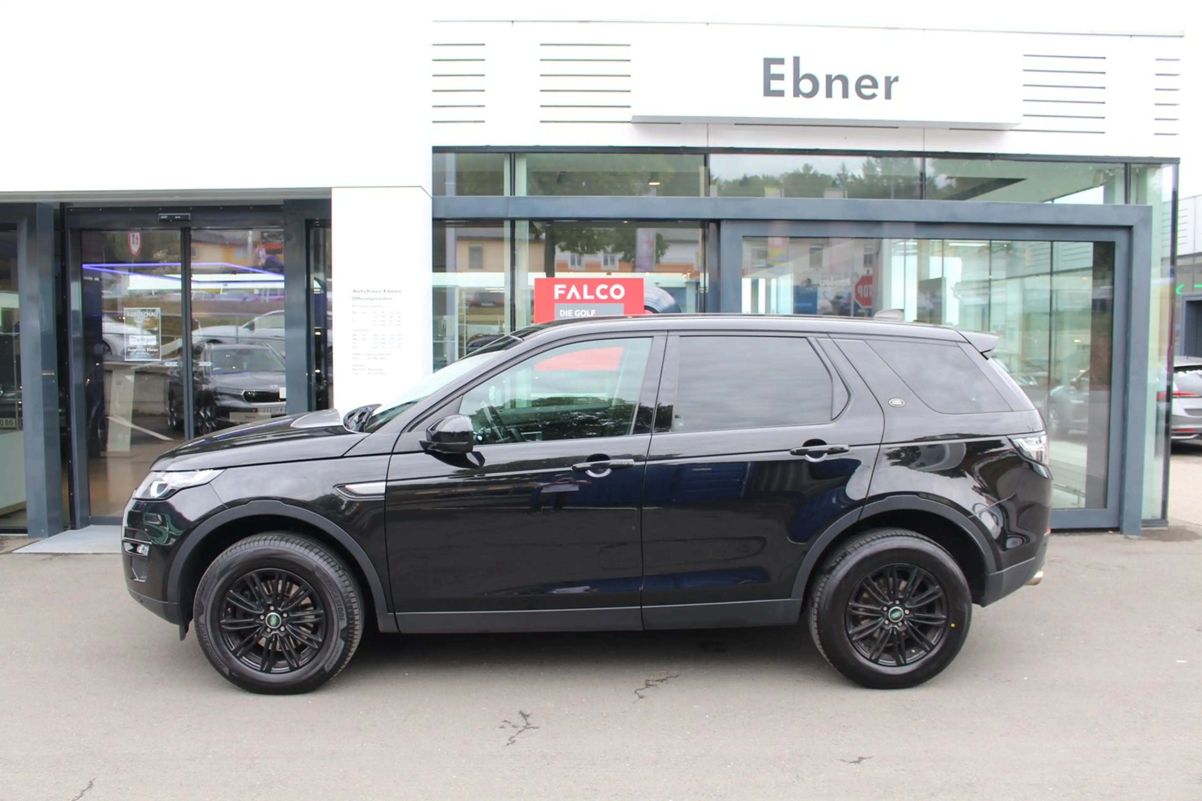 Land Rover Discovery Sport 2,0 TD4 4WD Pure — photo 3