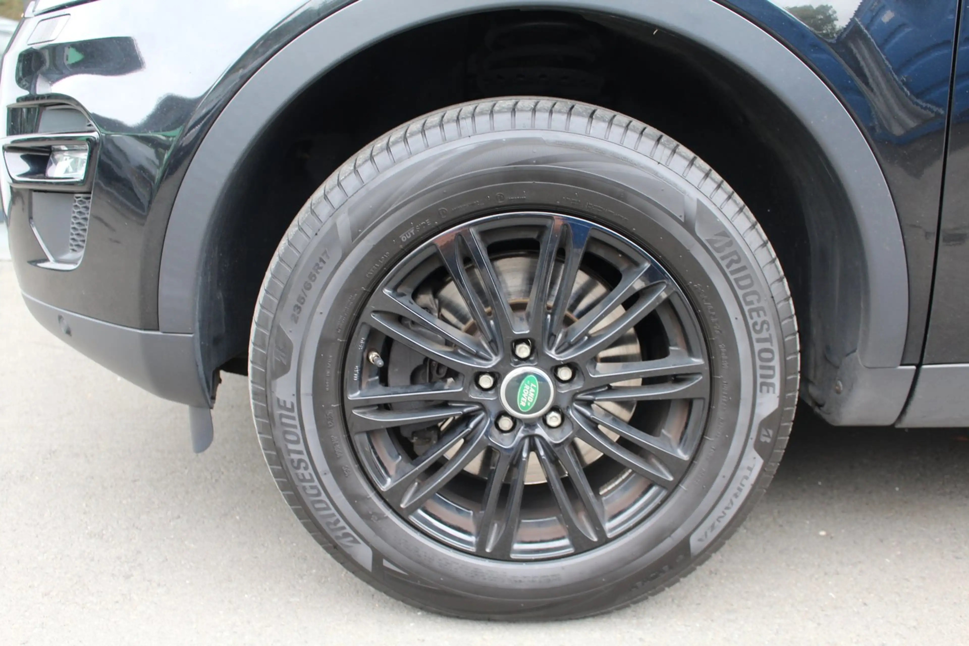Land Rover Discovery Sport 2,0 TD4 4WD Pure — photo 6