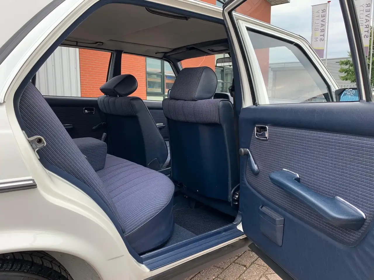 Mercedes-Benz 230 E Automaat | Belastingvrij |, foto 4