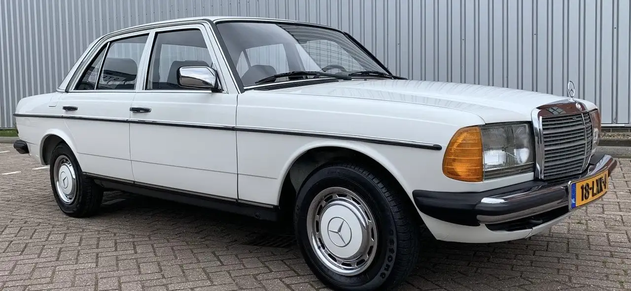 Mercedes-Benz 230 E Automaat | Belastingvrij |, foto 2