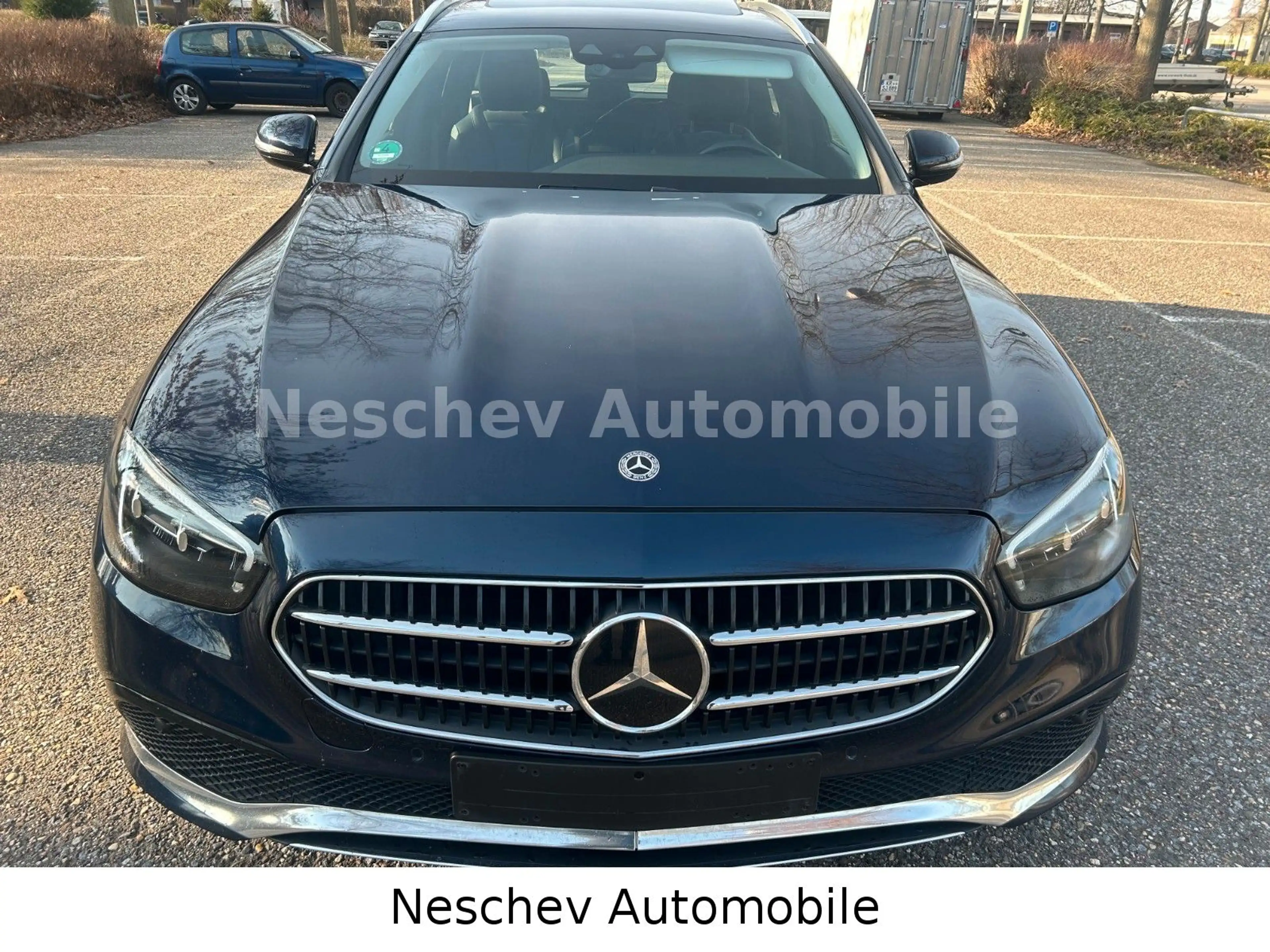 Mercedes-Benz E 400 d 4MATIC T Aut Avantgarde Distr/EGSD/1.Hd. — photo 12