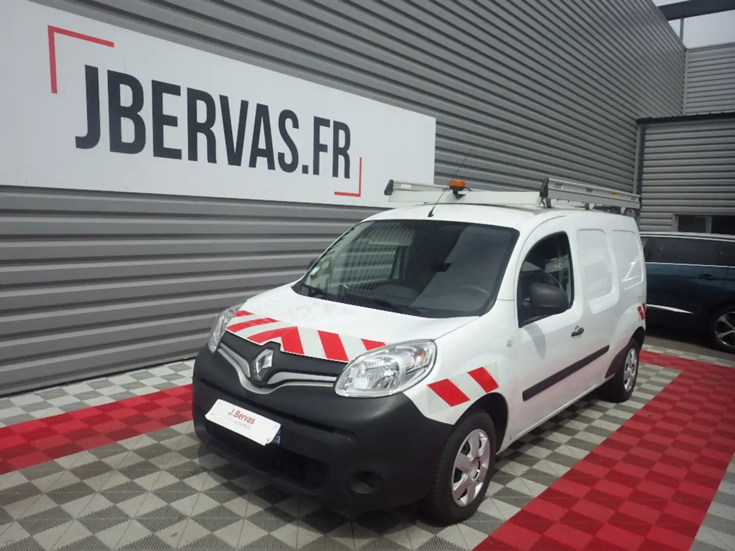 Renault GRAND VOLUME MAXI 1.5 DCI 90 ENERGY E6 CONFORT Blanco - 1