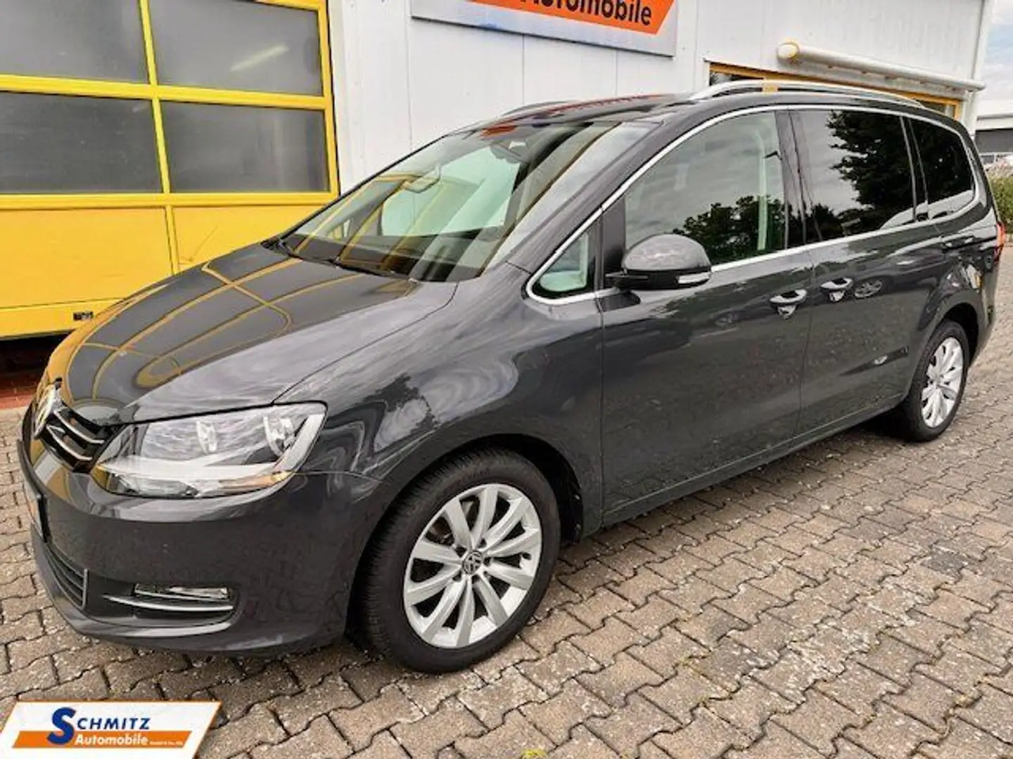 Volkswagen Sharan 1.4TSI Highline Navi/ACC/AHK/2xPDC Grau - 2