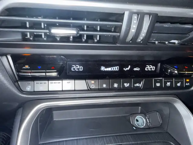 Mazda CX-60 view 15