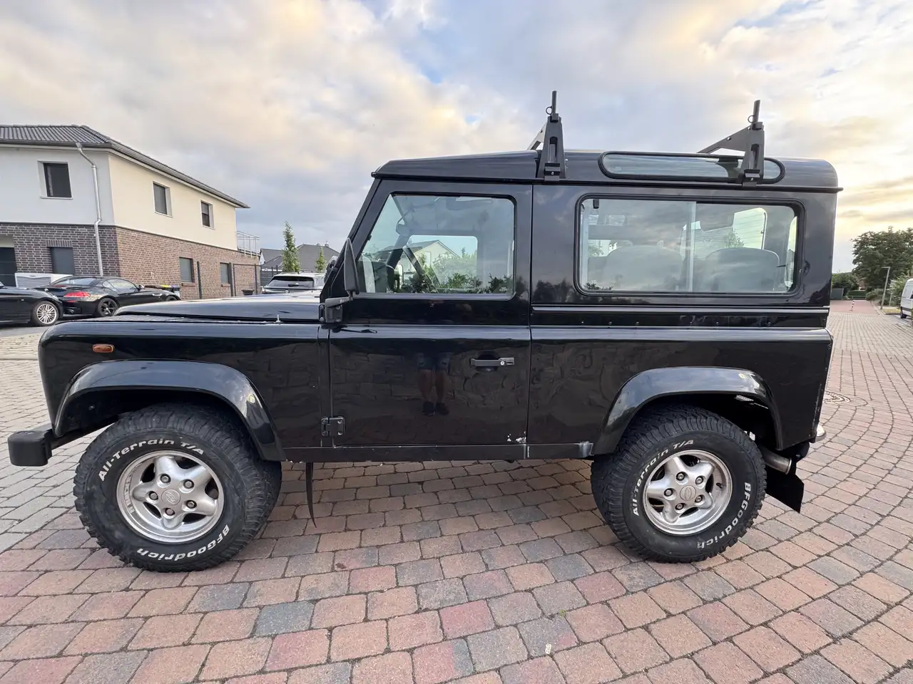 Land Rover Defender 90 Td5 KLIMA AHK Unfallfrei TÜV NEU 129TKM, foto 10