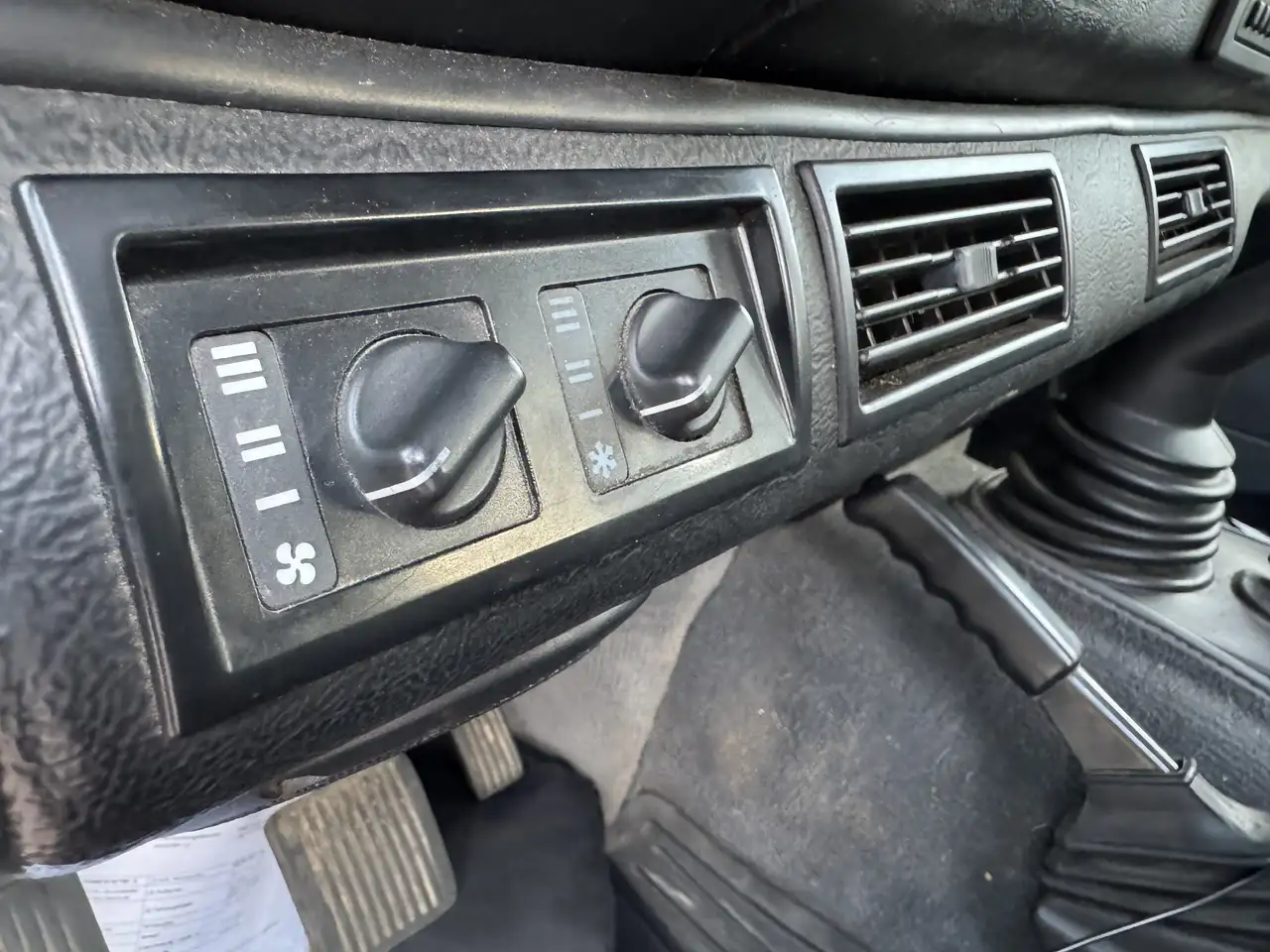 Land Rover Defender 90 Td5 KLIMA AHK Unfallfrei TÜV NEU 129TKM, foto 3