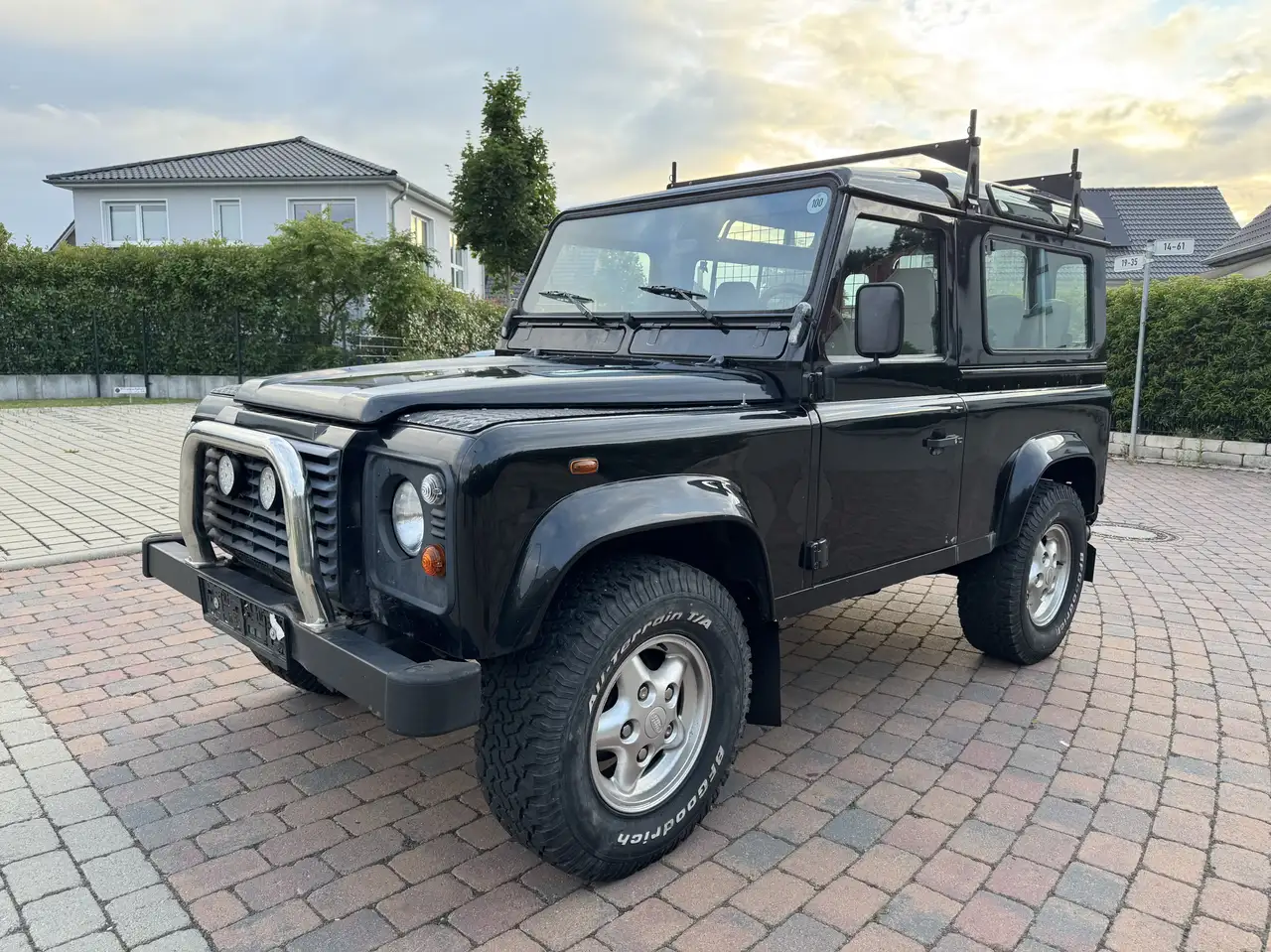 Land Rover Defender 90 Td5 KLIMA AHK Unfallfrei TÜV NEU 129TKM, foto 1
