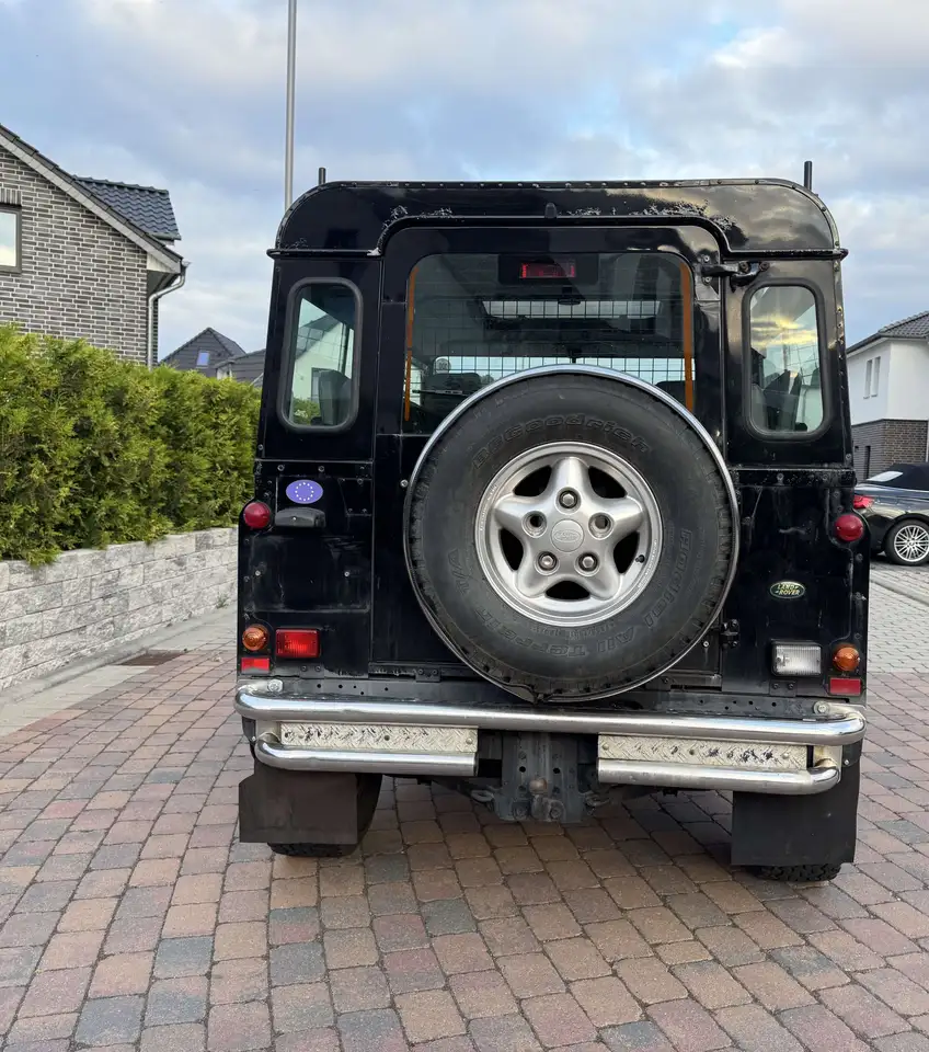 Land Rover Defender 90 Td5 KLIMA AHK Unfallfrei TÜV NEU 129TKM, foto 6