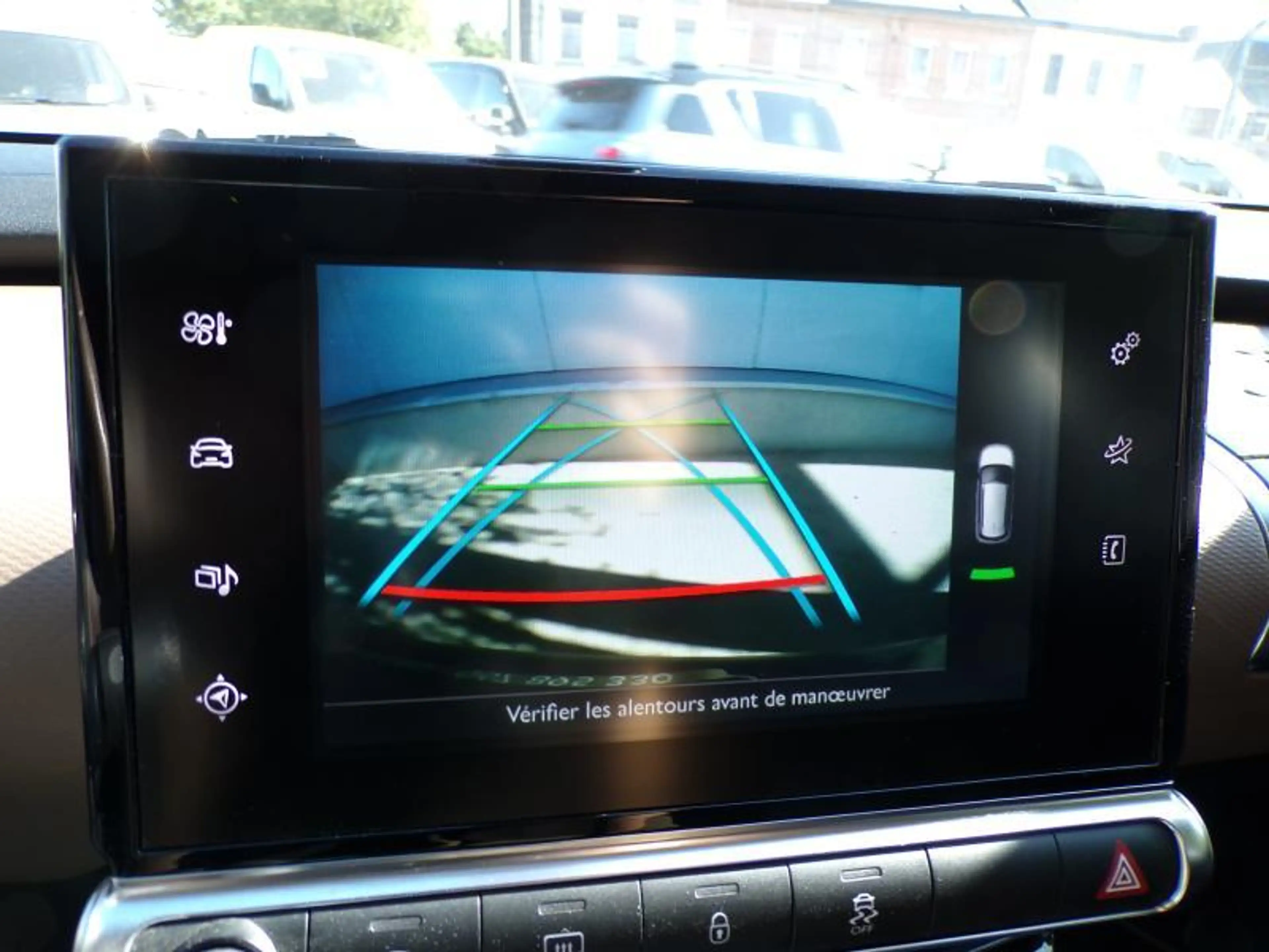 Citroen C4 Cactus 1.2 82cv Brun 06/15 Airco GPS Bluetooth USB Cruise — photo 11